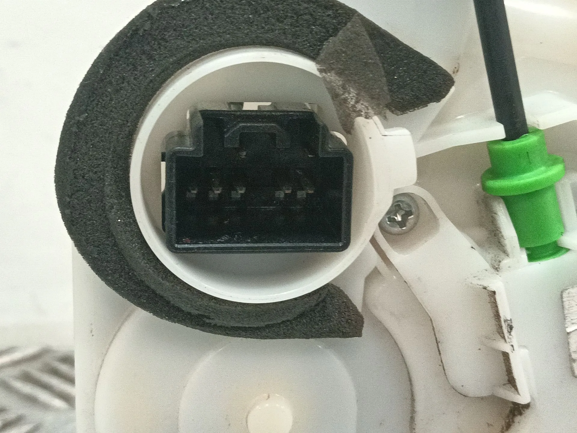 Cerradura Puerta Delantera Izquierda para Mazda 3 Lim. (Bl)