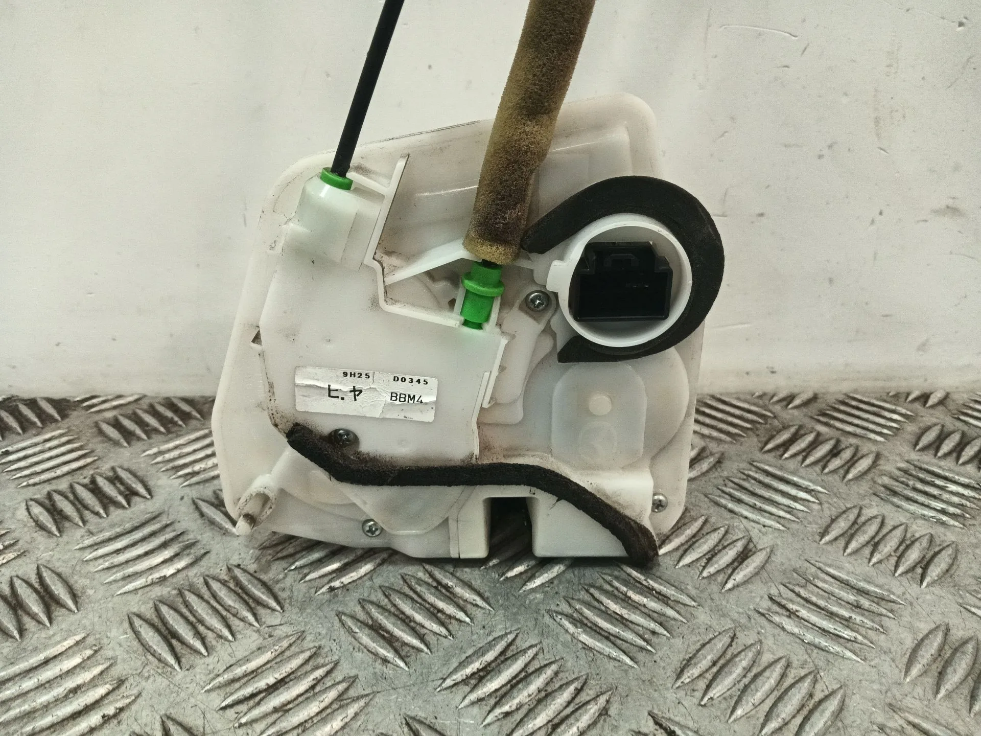 Cerradura Puerta Trasera Derecha para Mazda 3 Lim. (Bl)