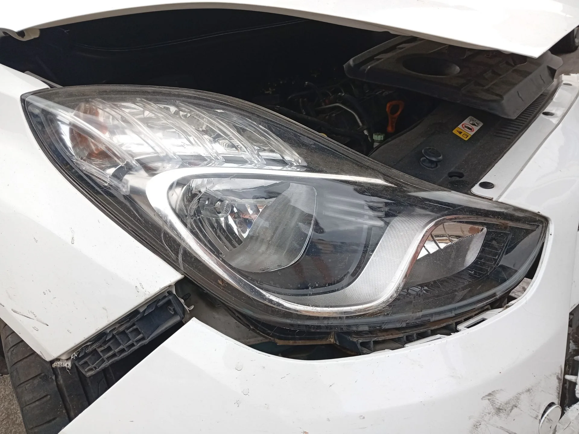 Faro Derecho para Hyundai Ix20 (Jc)