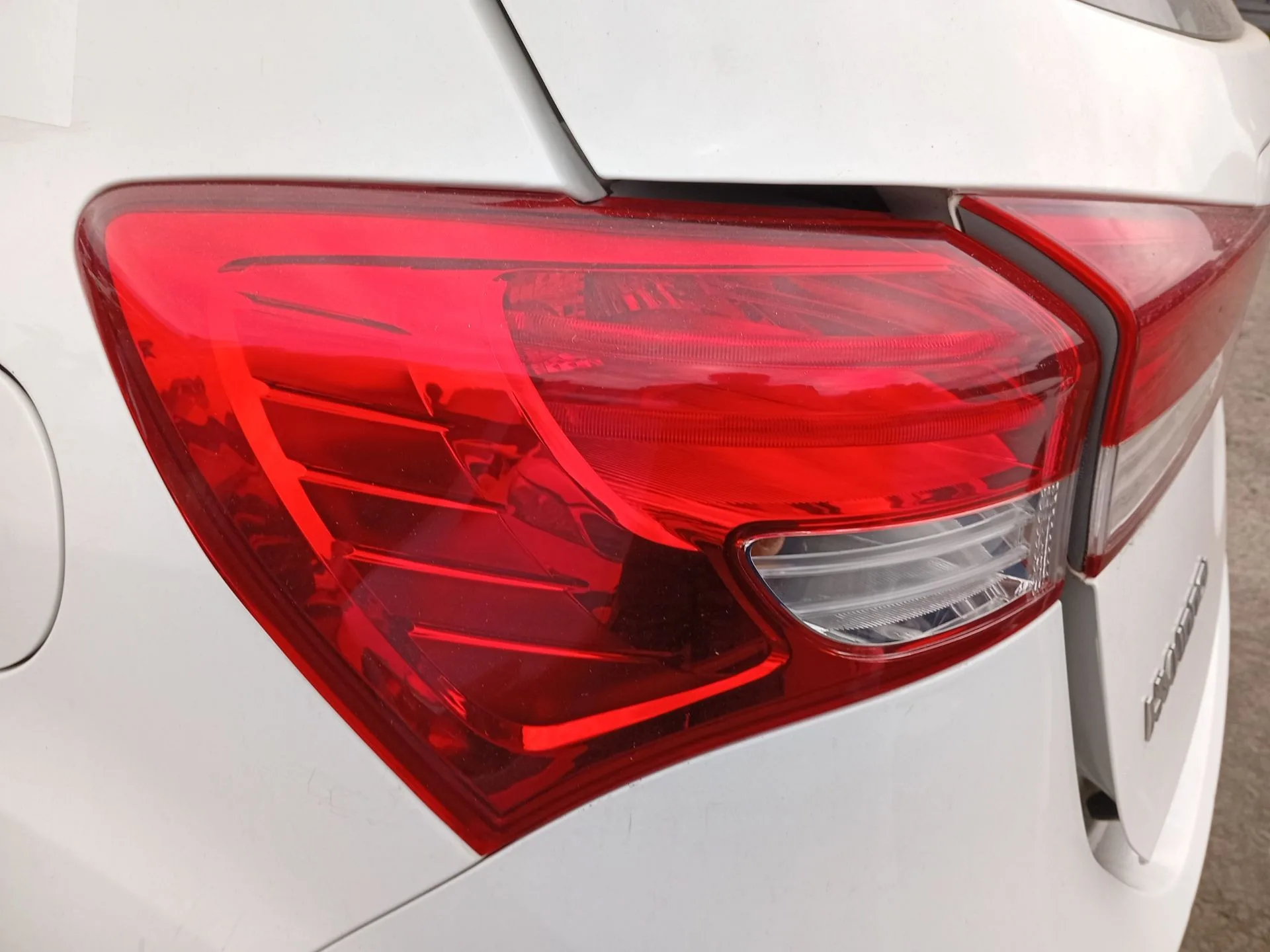 Piloto Trasero Izquierdo para Hyundai Ix20 (Jc)