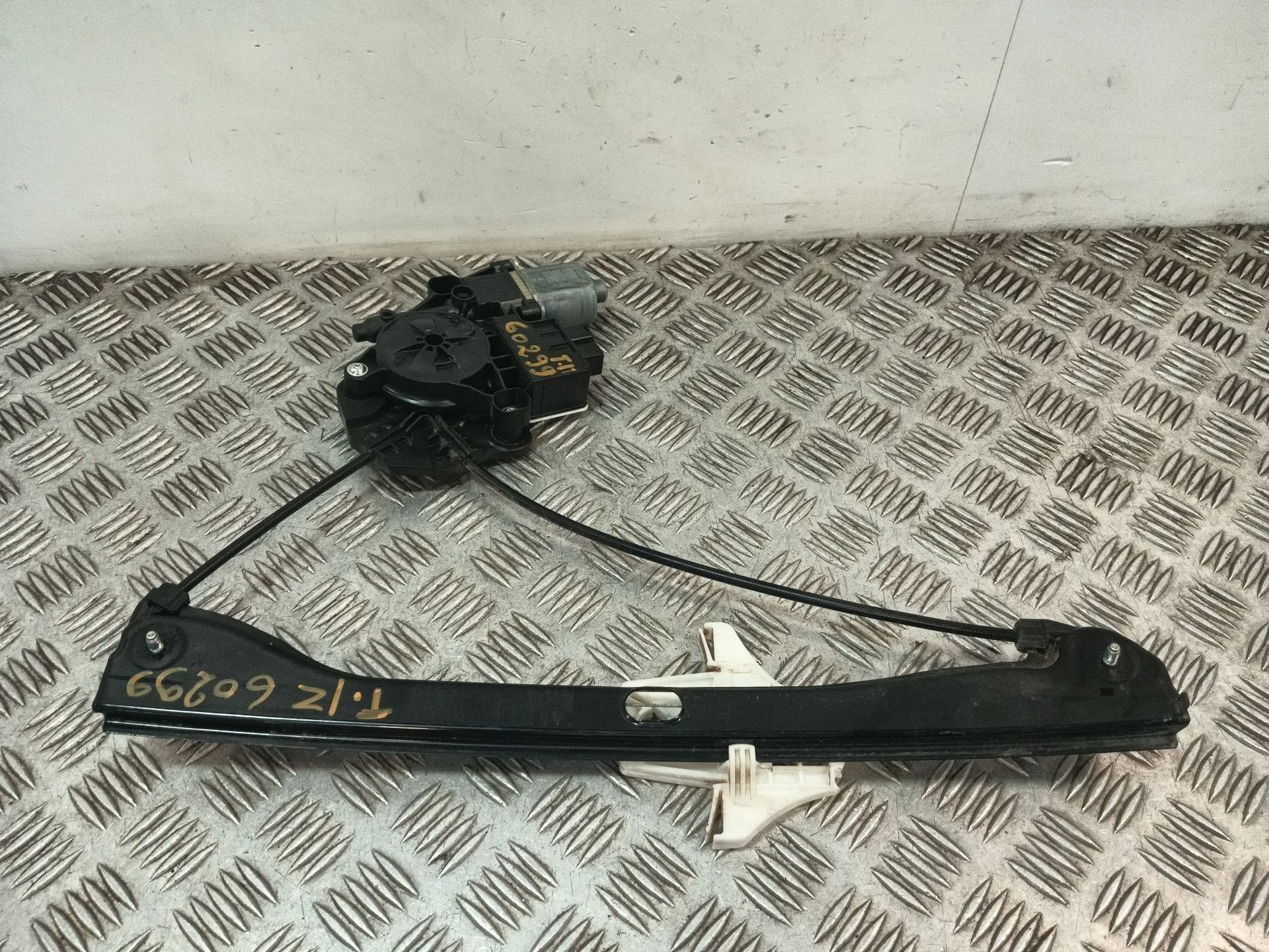 Elevalunas Trasero Izquierdo para Skoda Fabia Iii (Nj3)