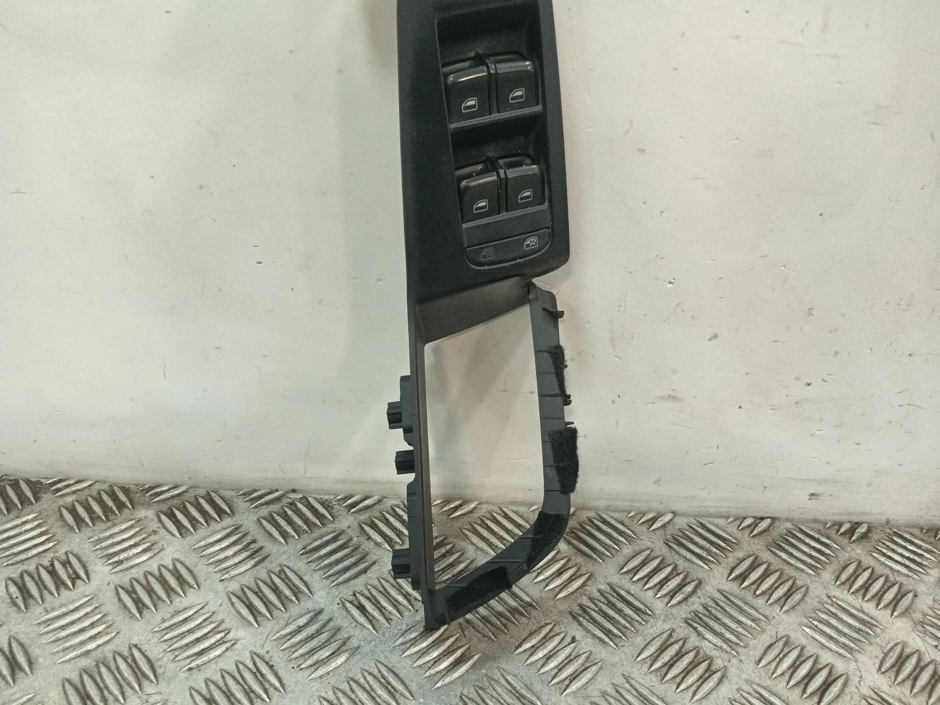 Mando Elevalunas Delantero Izquierdo para Audi A4 Allroad Quattro (8K)