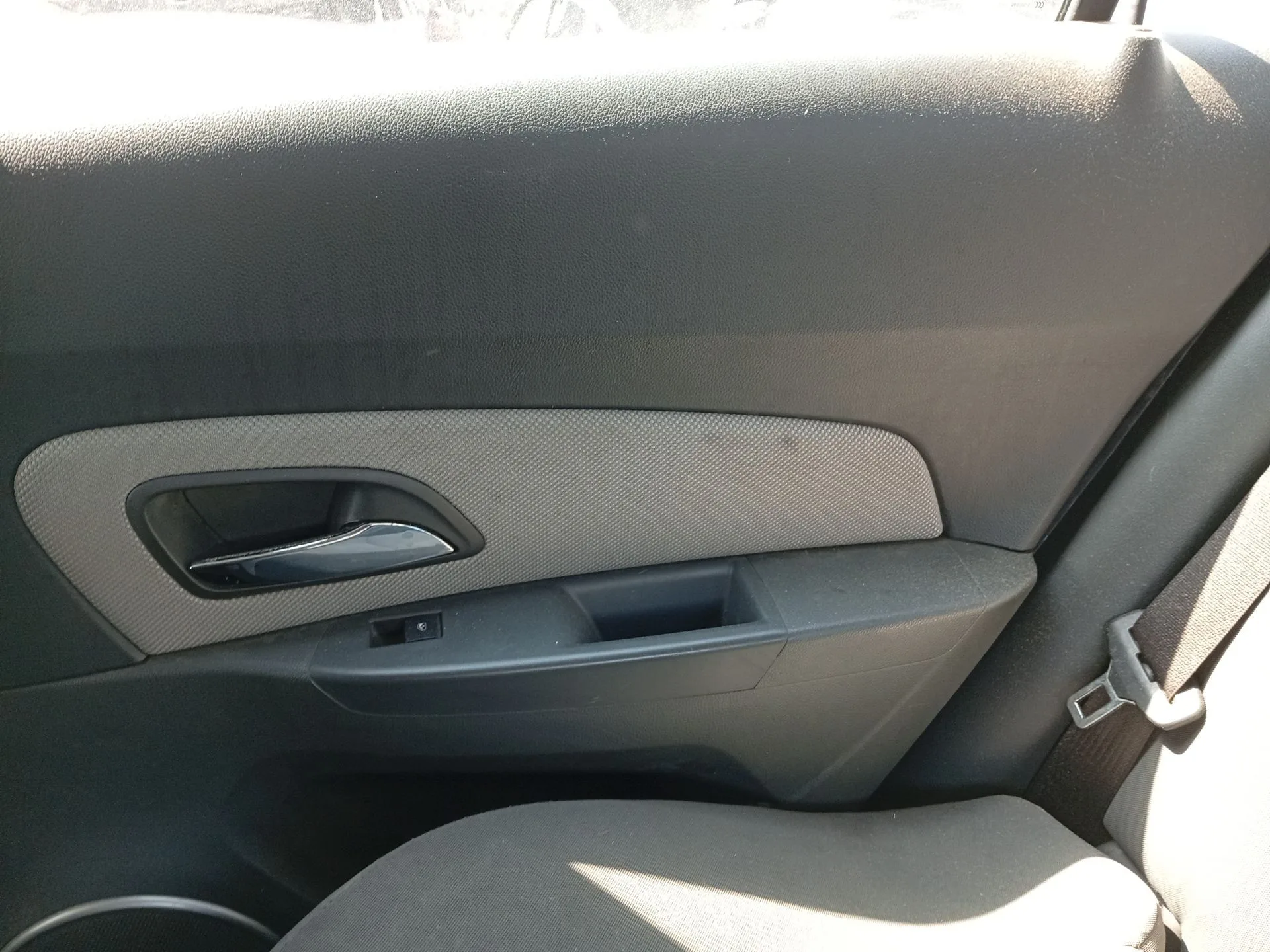 Guarnecido Puerta Trasera Derecha para Chevrolet Cruze (J300)