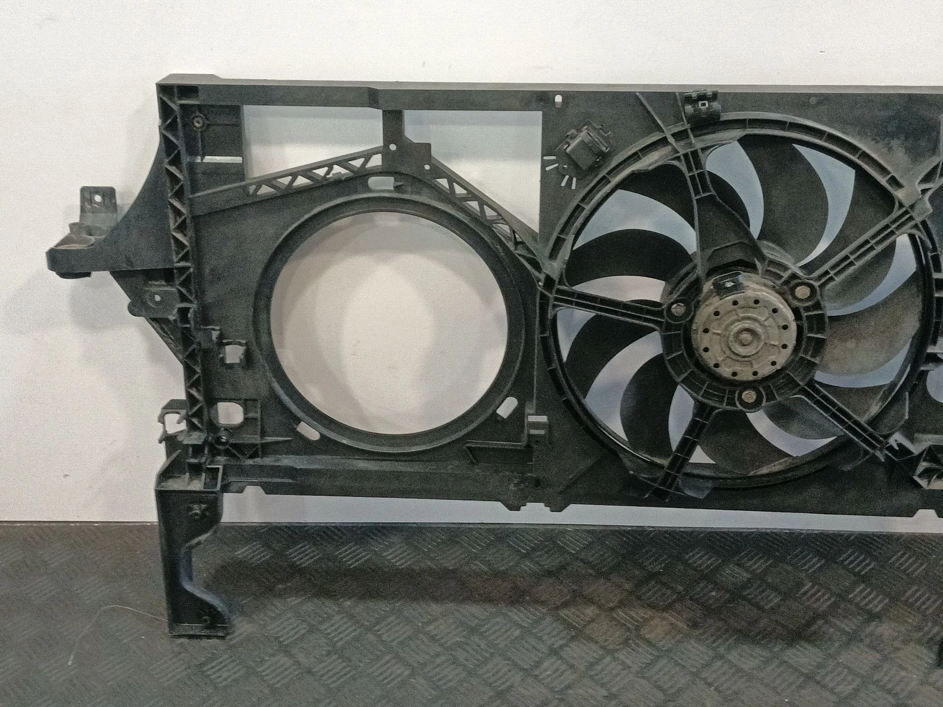 Electroventilador para Volkswagen Passat B6 (3C2)
