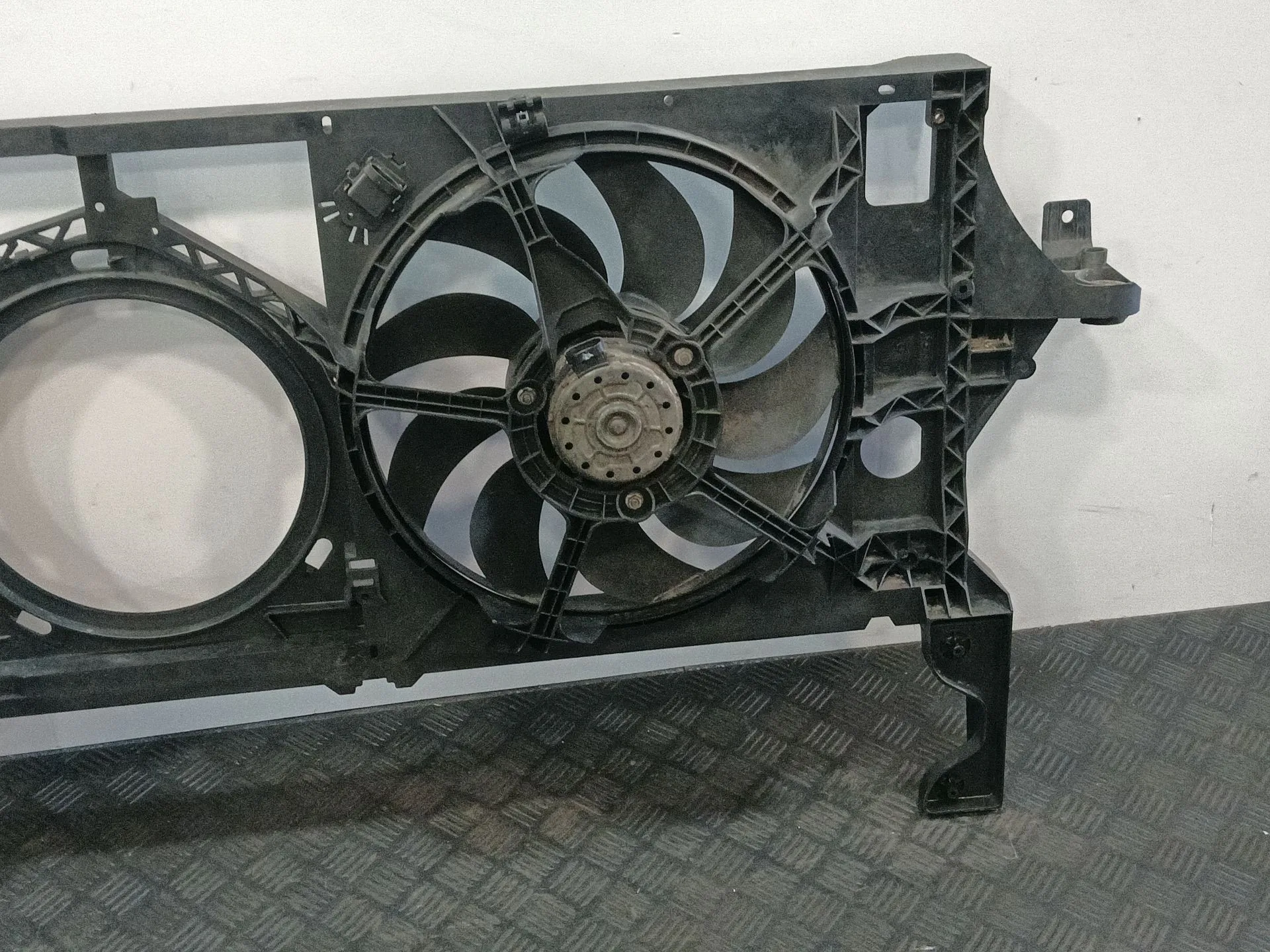 Electroventilador para Volkswagen Passat B6 (3C2)
