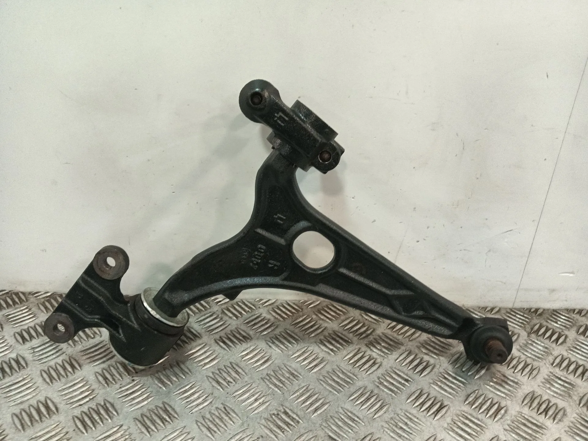 Brazo Suspension Inferior Delantero Derecho para Peugeot Expert Tepee (Vf3X_)