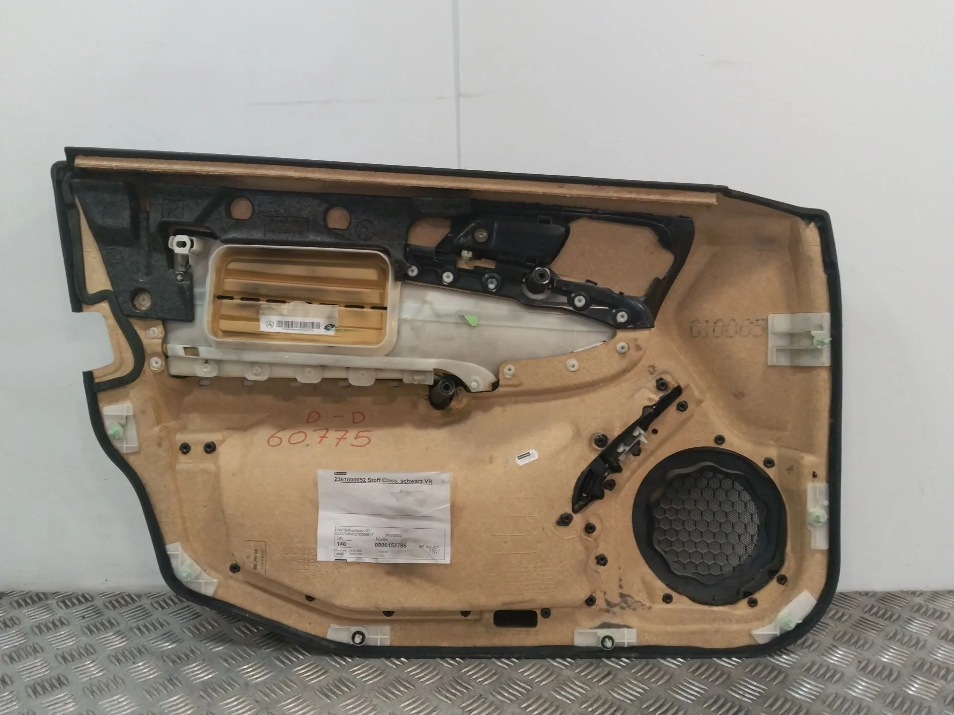 Guarnecido Puerta Delantera Derecha para Mercedes-Benz Clase C (W203)