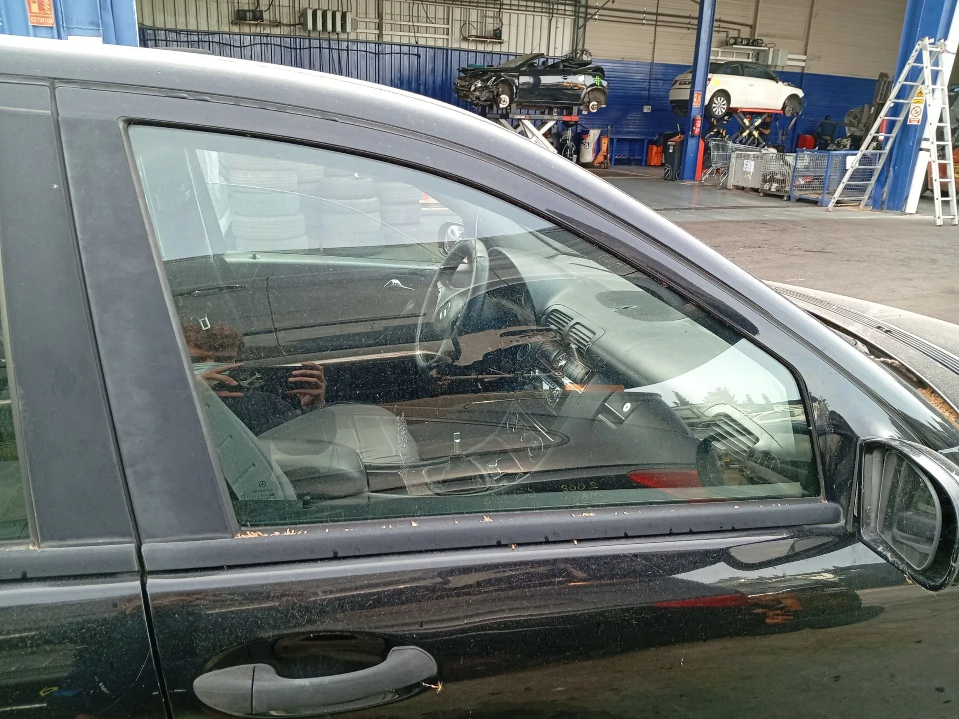 Luna Delantera Derecha para Mercedes-Benz Clase C (W203)