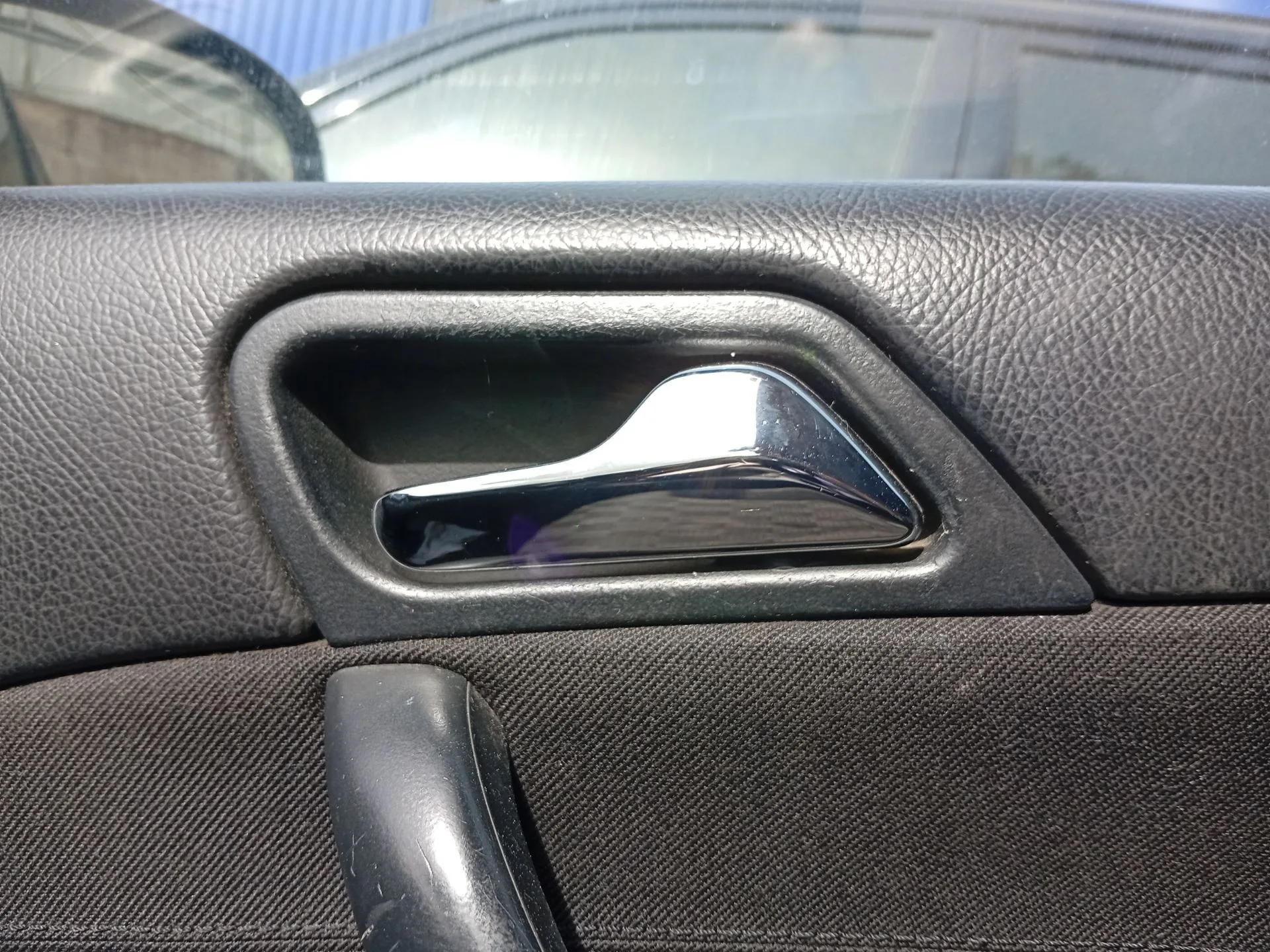 Maneta Interior Delantera Derecha para Mercedes-Benz Clase C (W203)