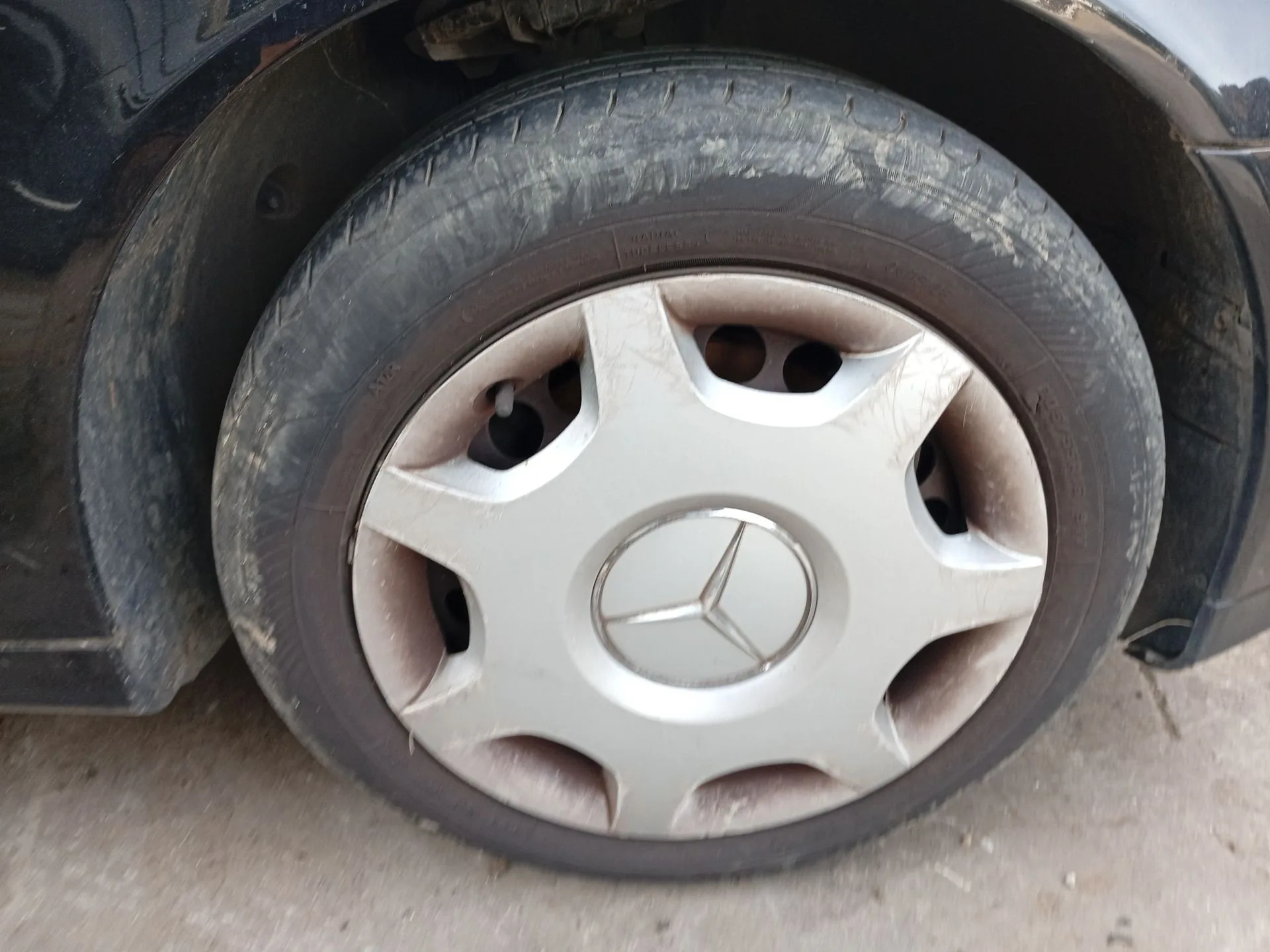 Mangueta Delantera Derecha para Mercedes-Benz Clase C (W203)