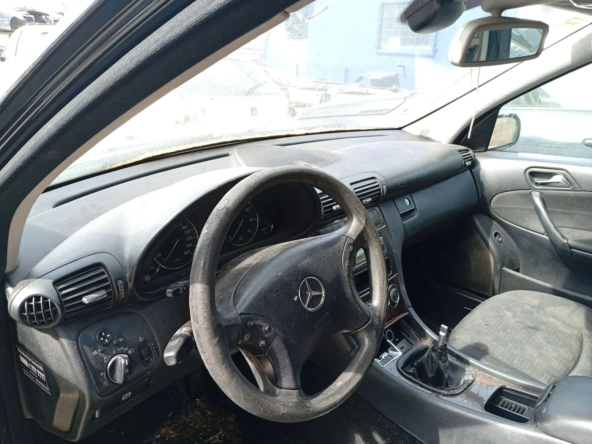 Salpicadero para Mercedes-Benz Clase C (W203)