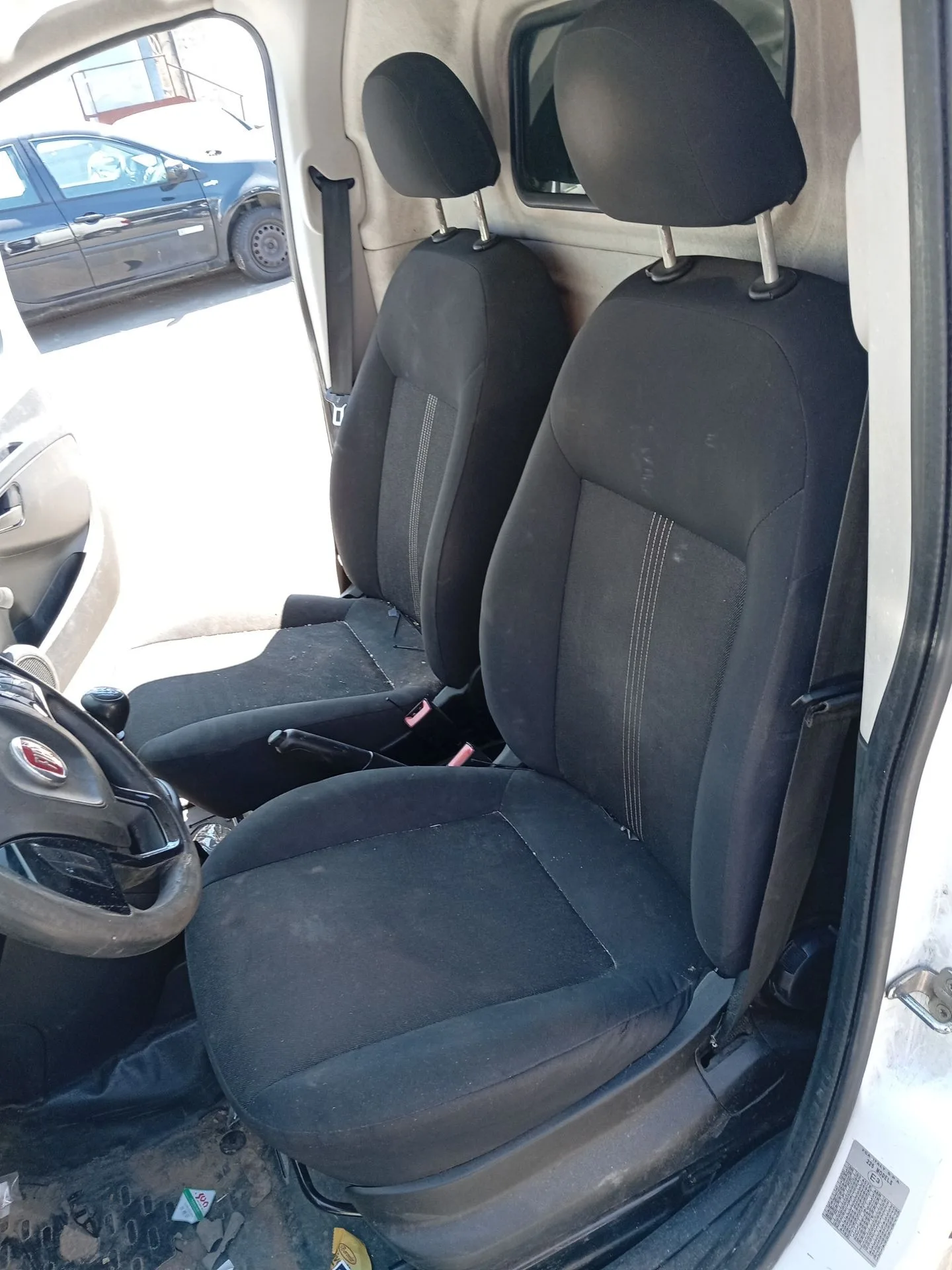 Asiento Delantero Izquierdo para Fiat Fiorino Furgoneta/Monovolumen (225_)