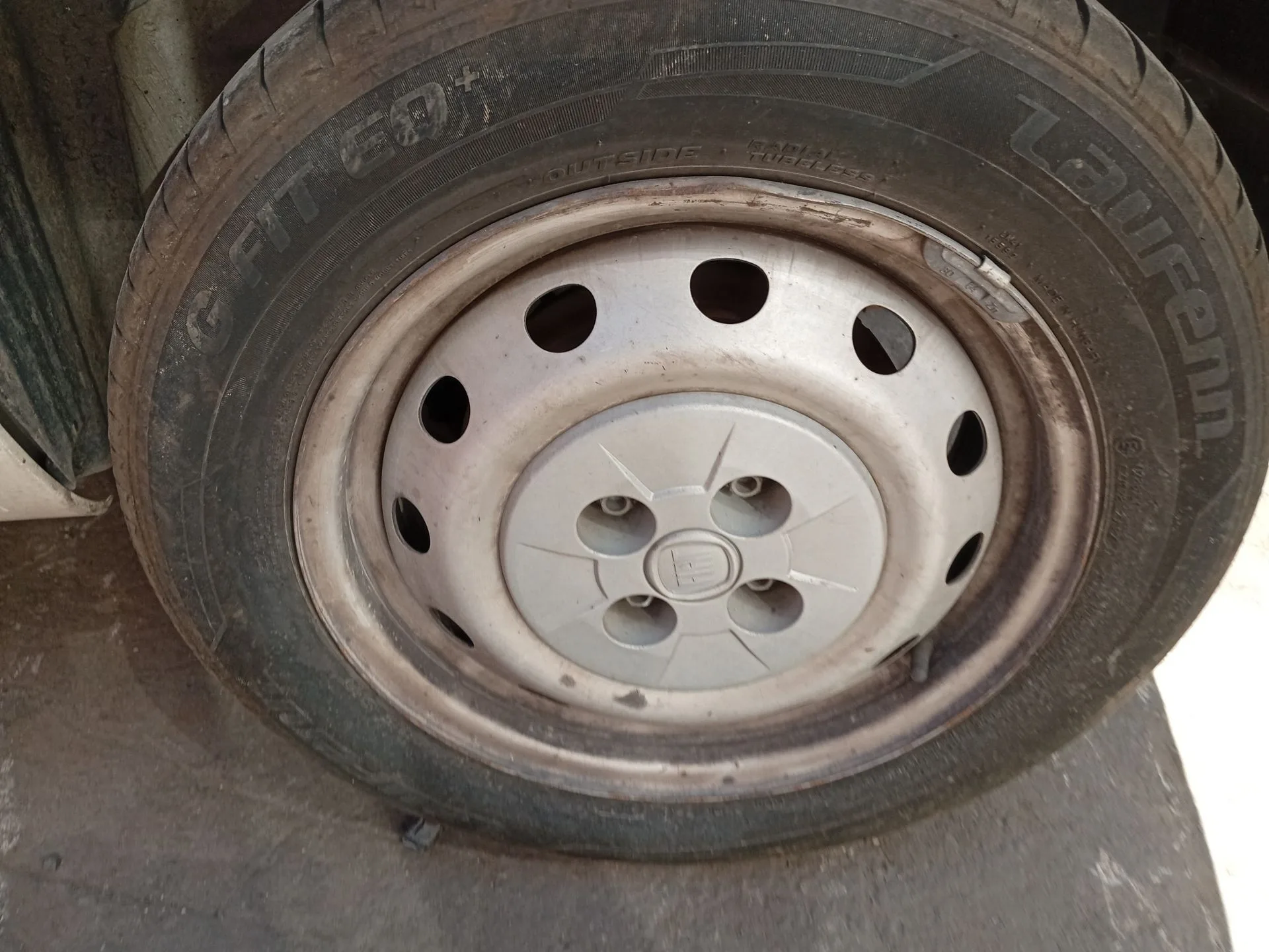 Mangueta Trasera Izquierda para Fiat Fiorino Furgoneta/Monovolumen (225_)