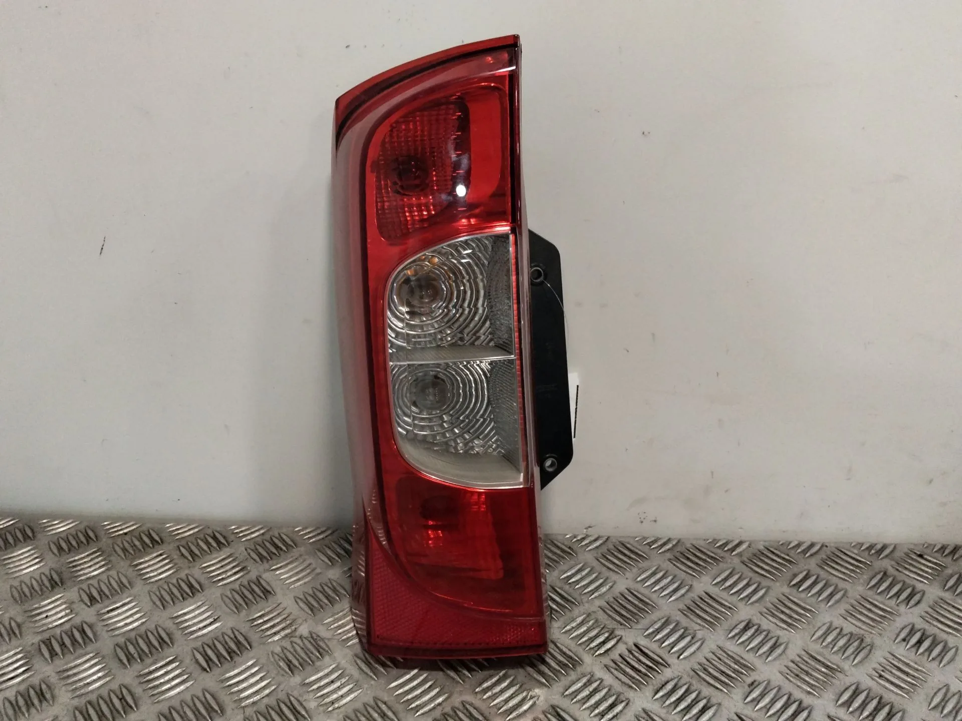 Piloto Trasero Izquierdo para Fiat Fiorino Furgoneta/Monovolumen (225_)