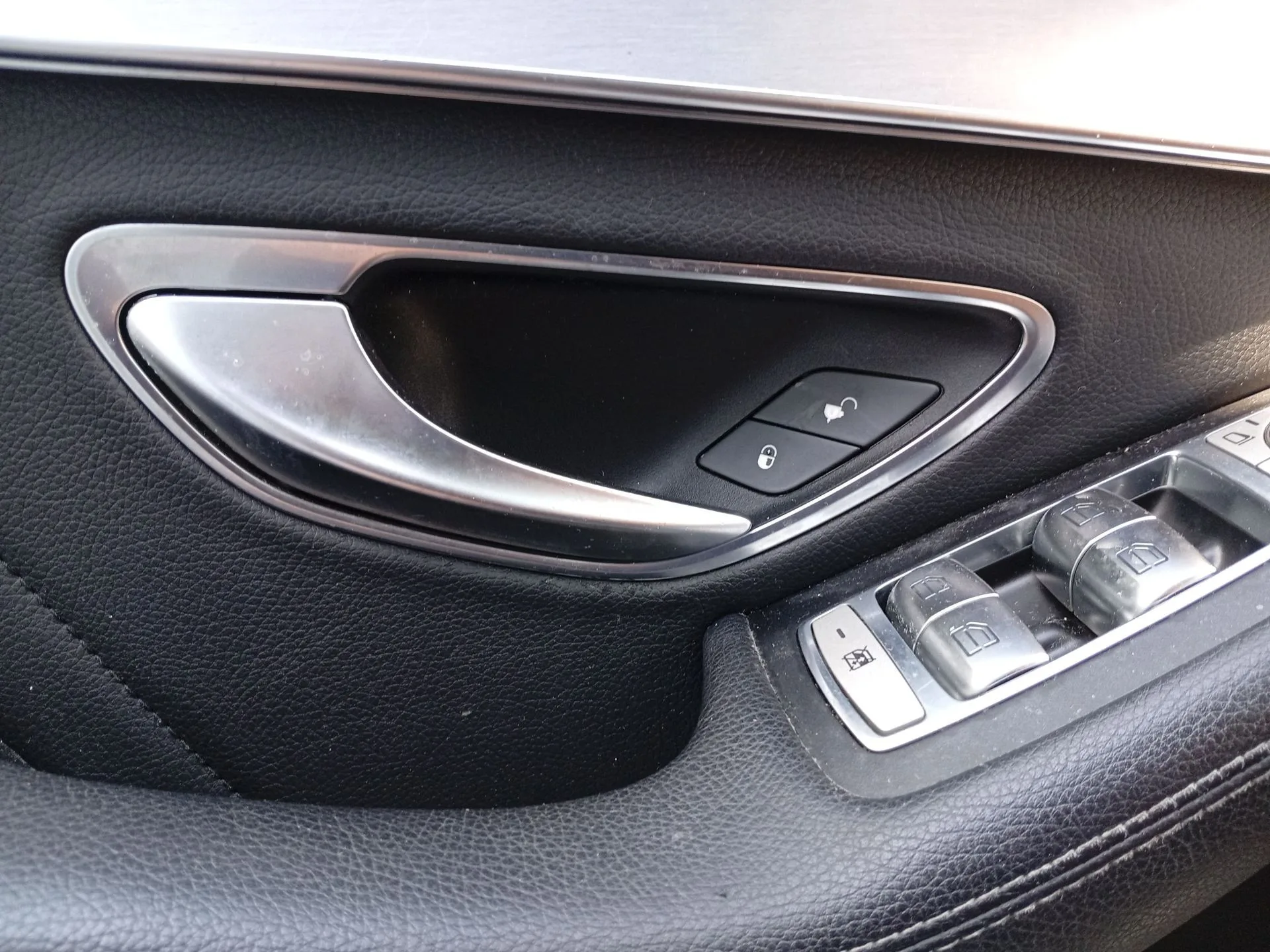 Maneta Interior Delantera Izquierda para Mercedes-Benz Clase C T-Model (S205)