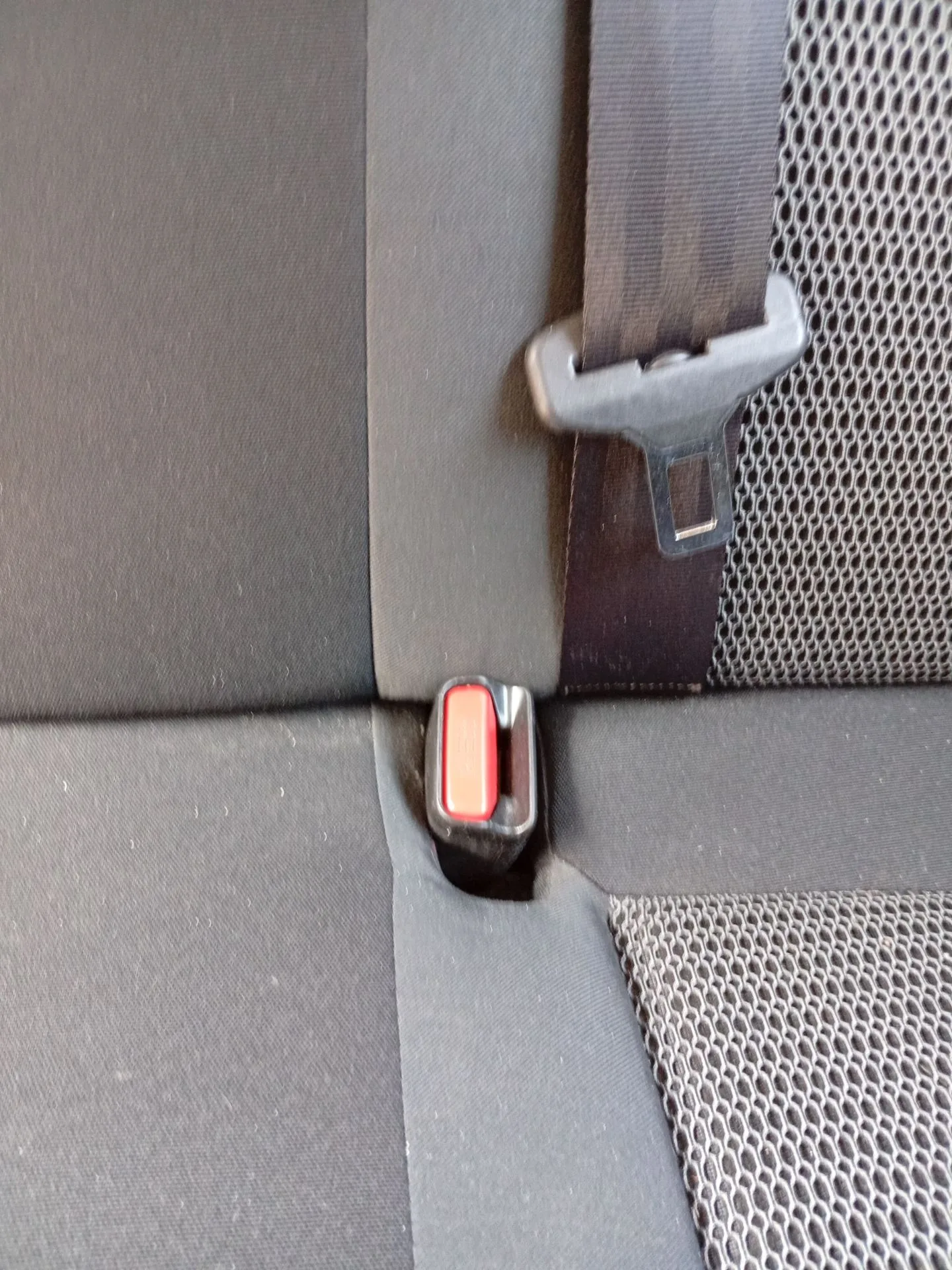 Enganche Cinturon Trasero Izquierdo para Citroën C4 Ii (Nc_)