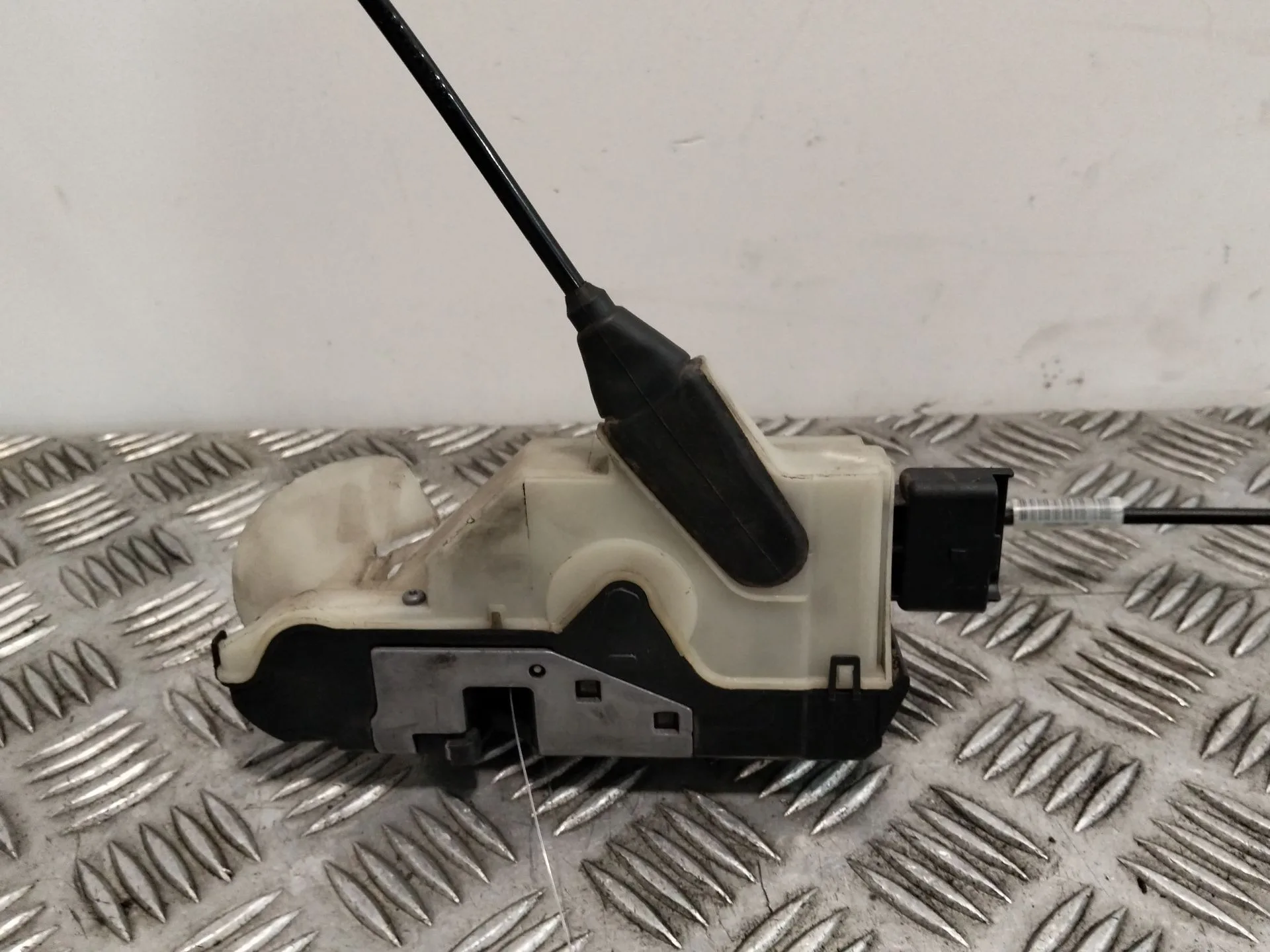 Cerradura Puerta Trasera Izquierda para Peugeot 208 I (Ca_, Cc_)