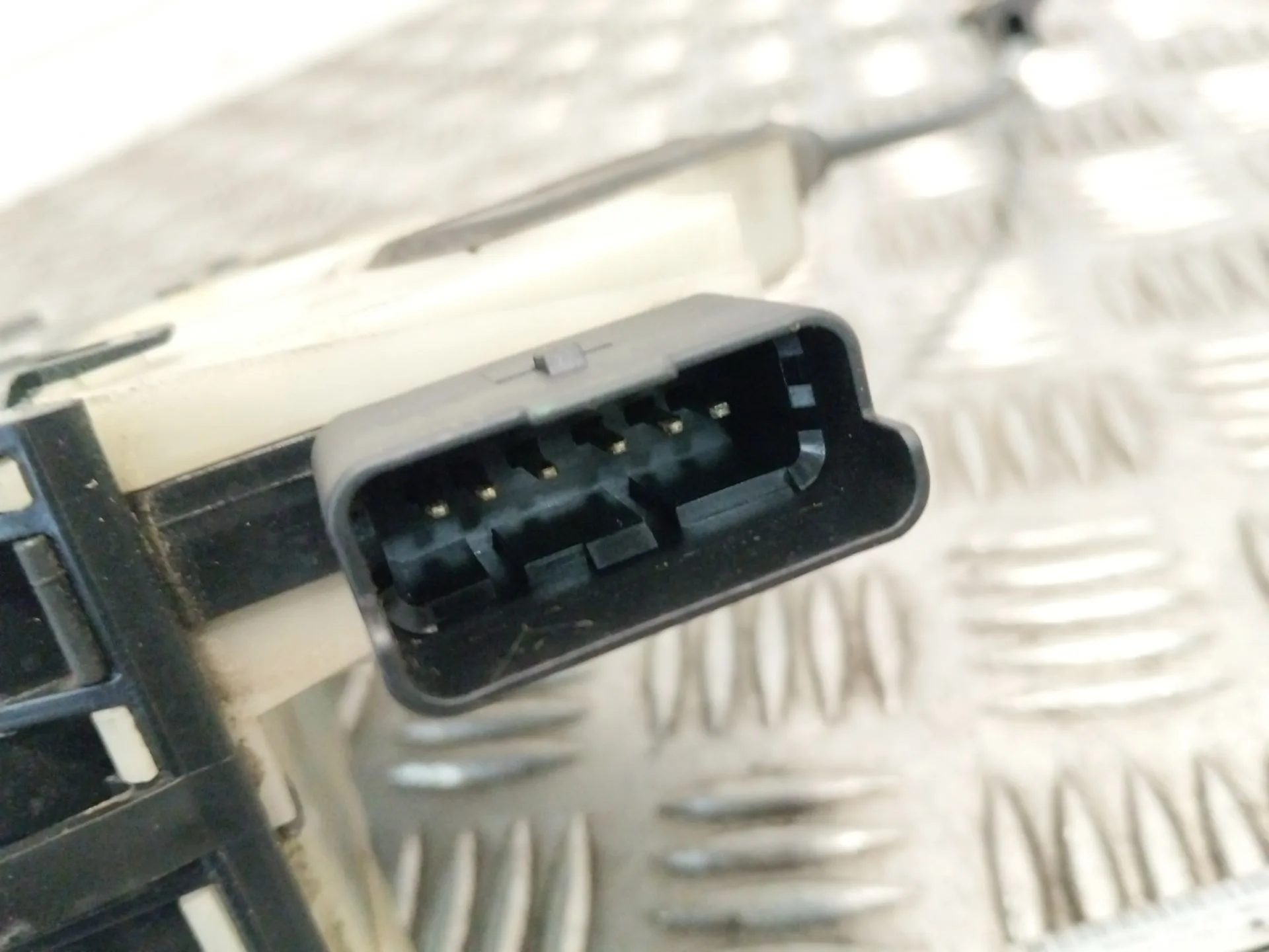 Cerradura Puerta Trasera Izquierda para Peugeot 208 I (Ca_, Cc_)
