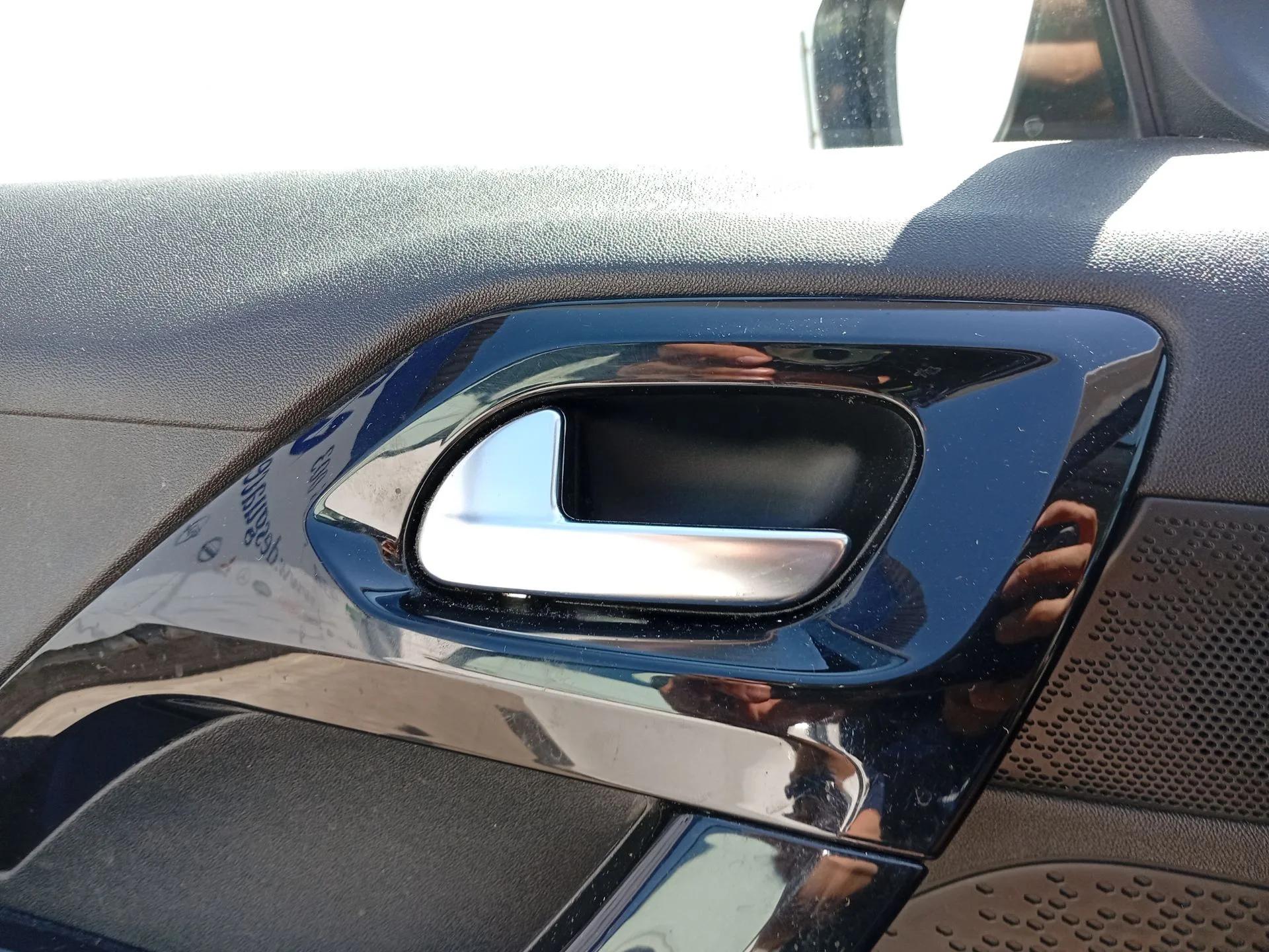 Maneta Interior Delantera Izquierda para Peugeot 208 I (Ca_, Cc_)