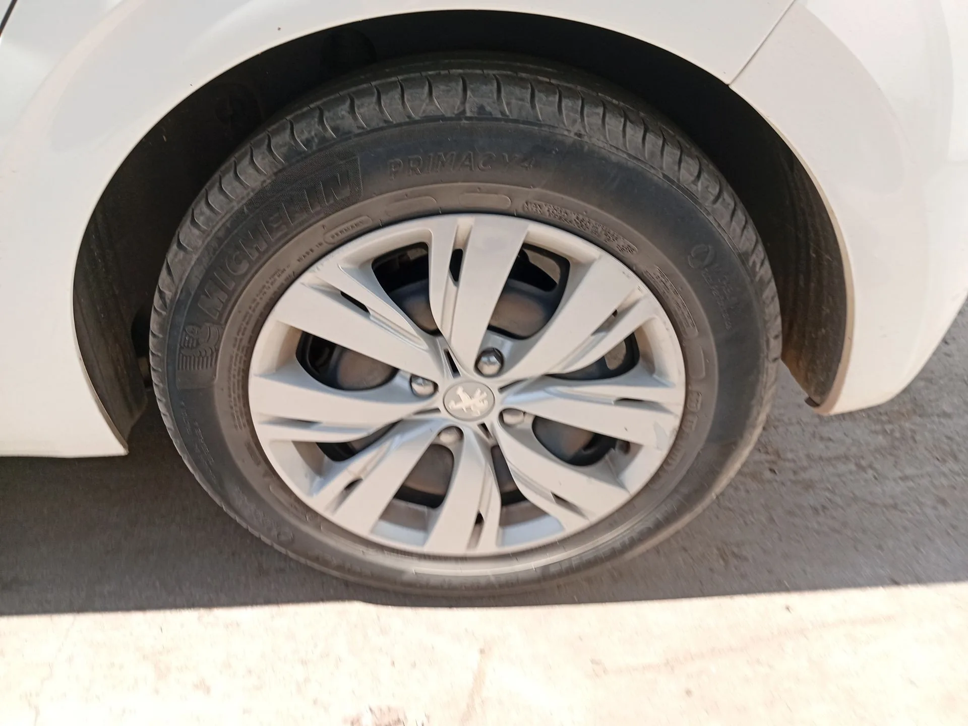 Mangueta Trasera Izquierda para Peugeot 208 I (Ca_, Cc_)