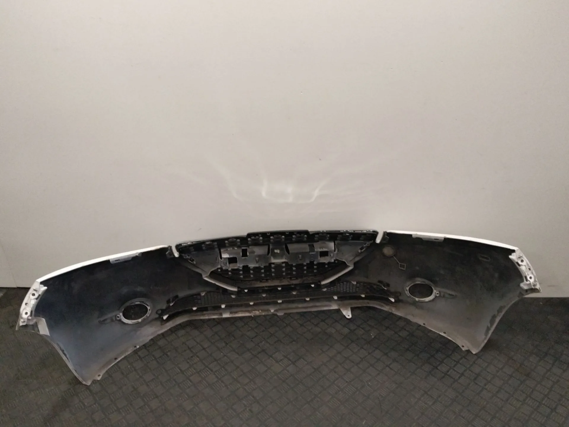 Paragolpes Delantero para Peugeot 208 I (Ca_, Cc_)