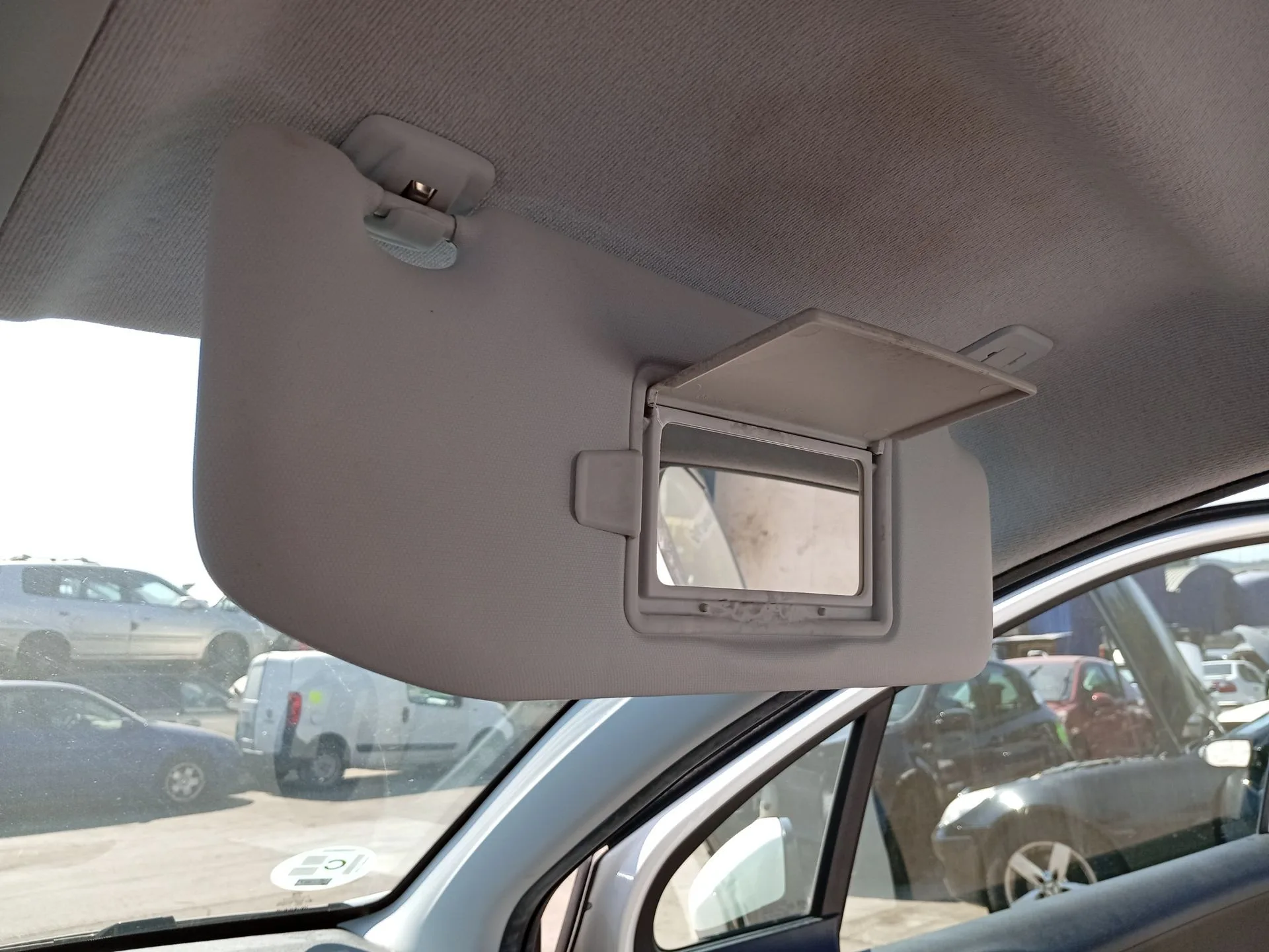 Parasol Derecho para Peugeot 208 I (Ca_, Cc_)