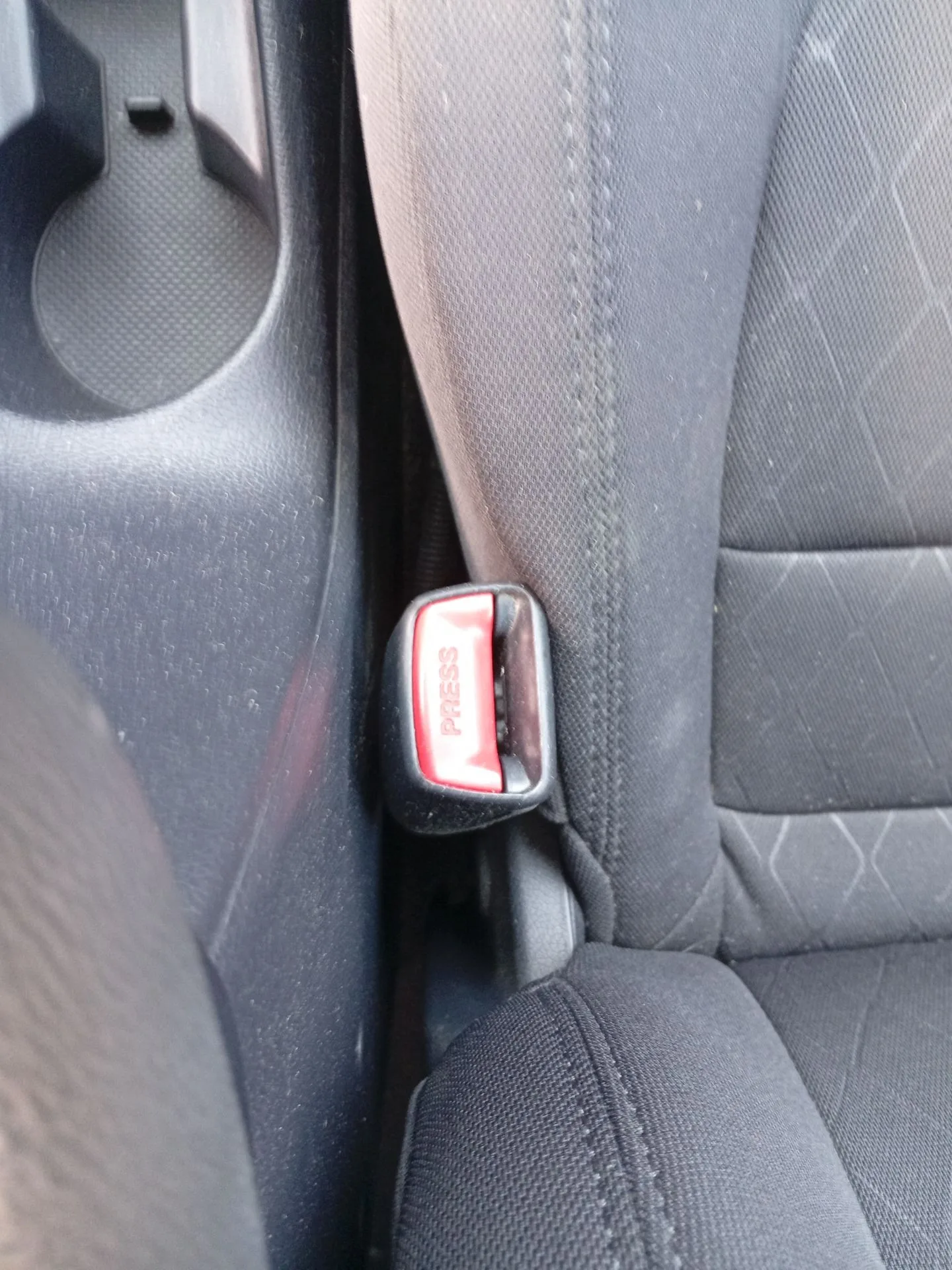Enganche Cinturon Delantero Derecho para Kia Rio Iii (Ub)