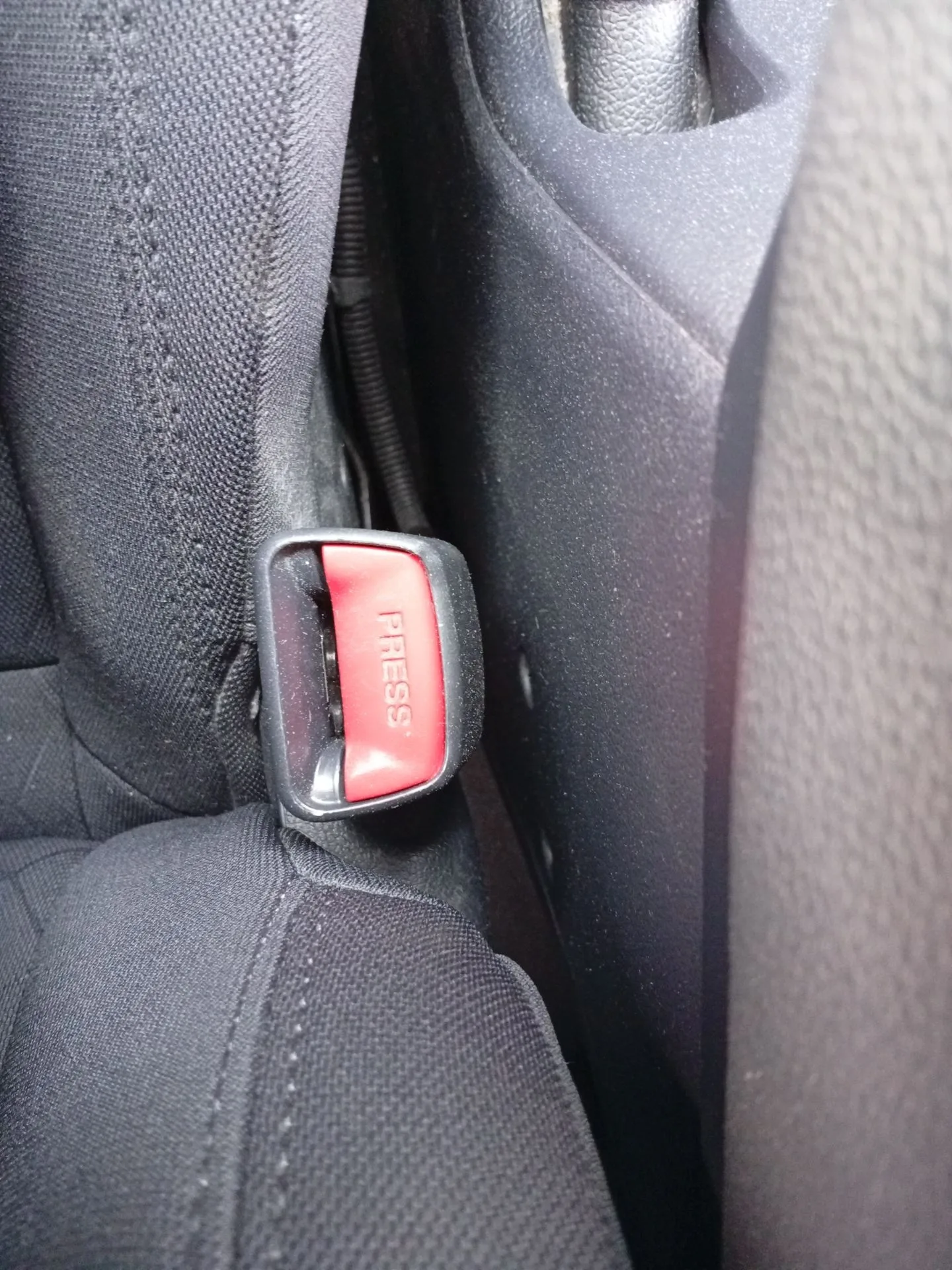 Enganche Cinturon Delantero Izquierdo para Kia Rio Iii (Ub)
