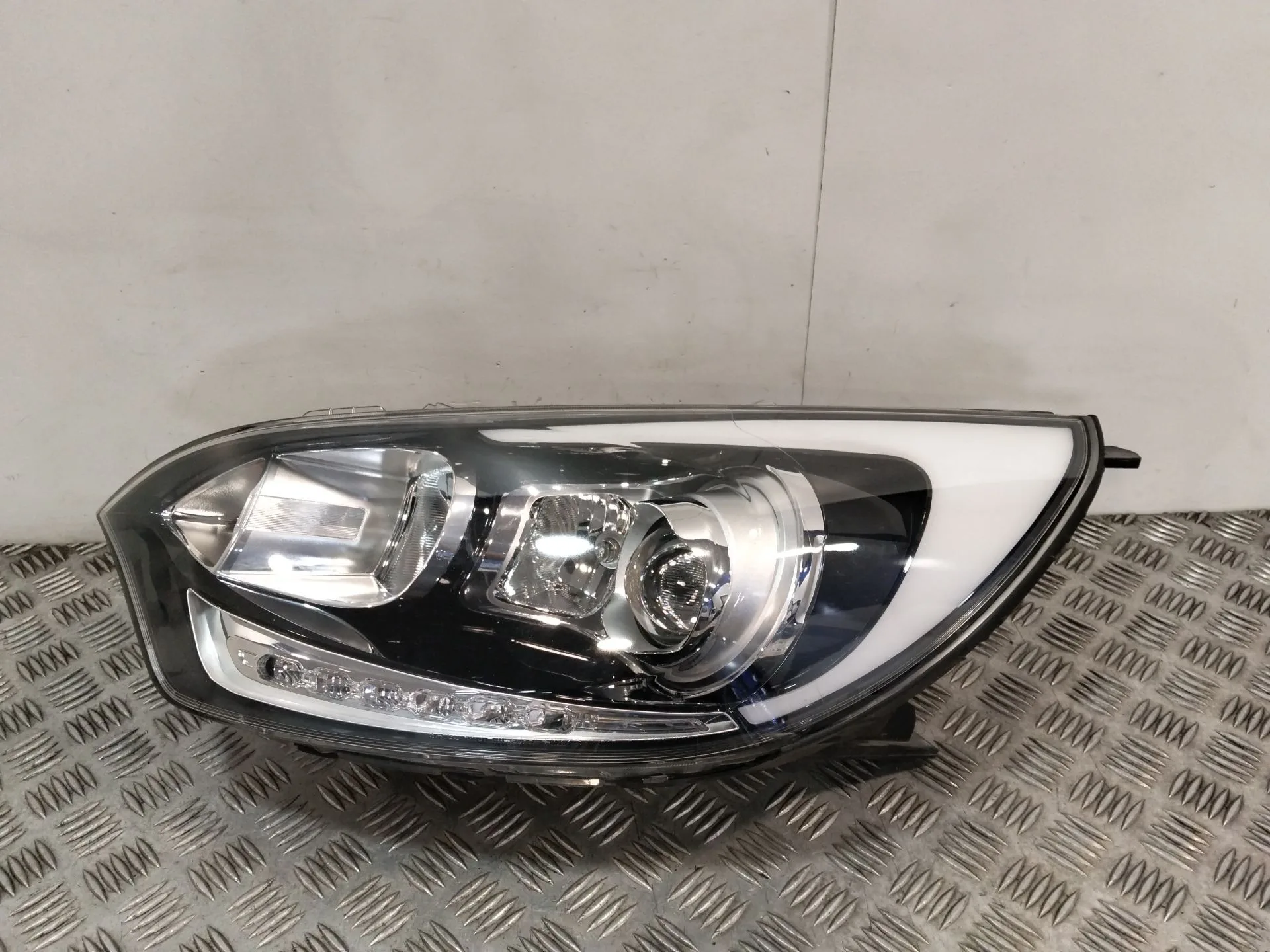Faro Izquierdo para Kia Rio Iii (Ub)