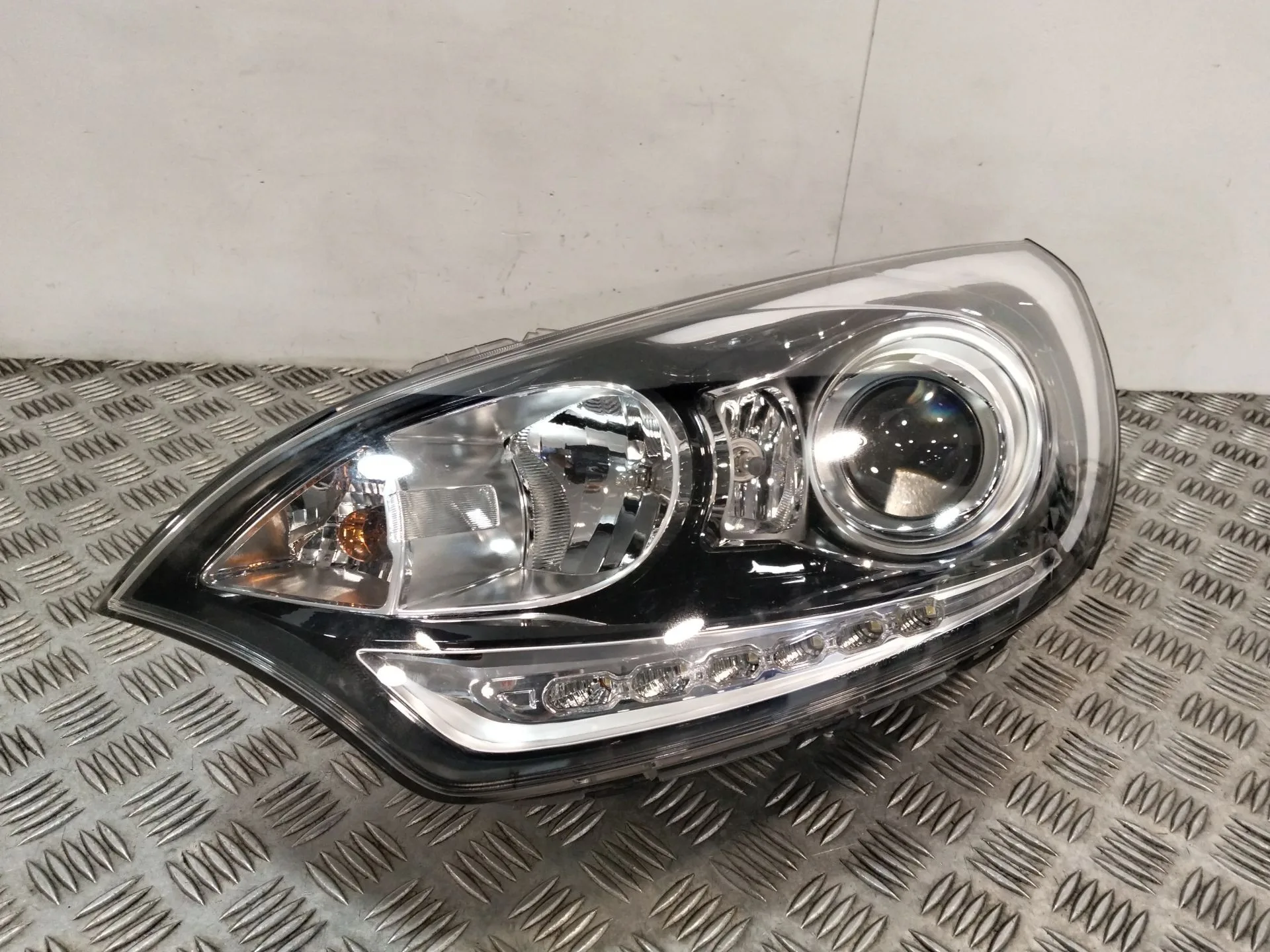 Faro Izquierdo para Kia Rio Iii (Ub)