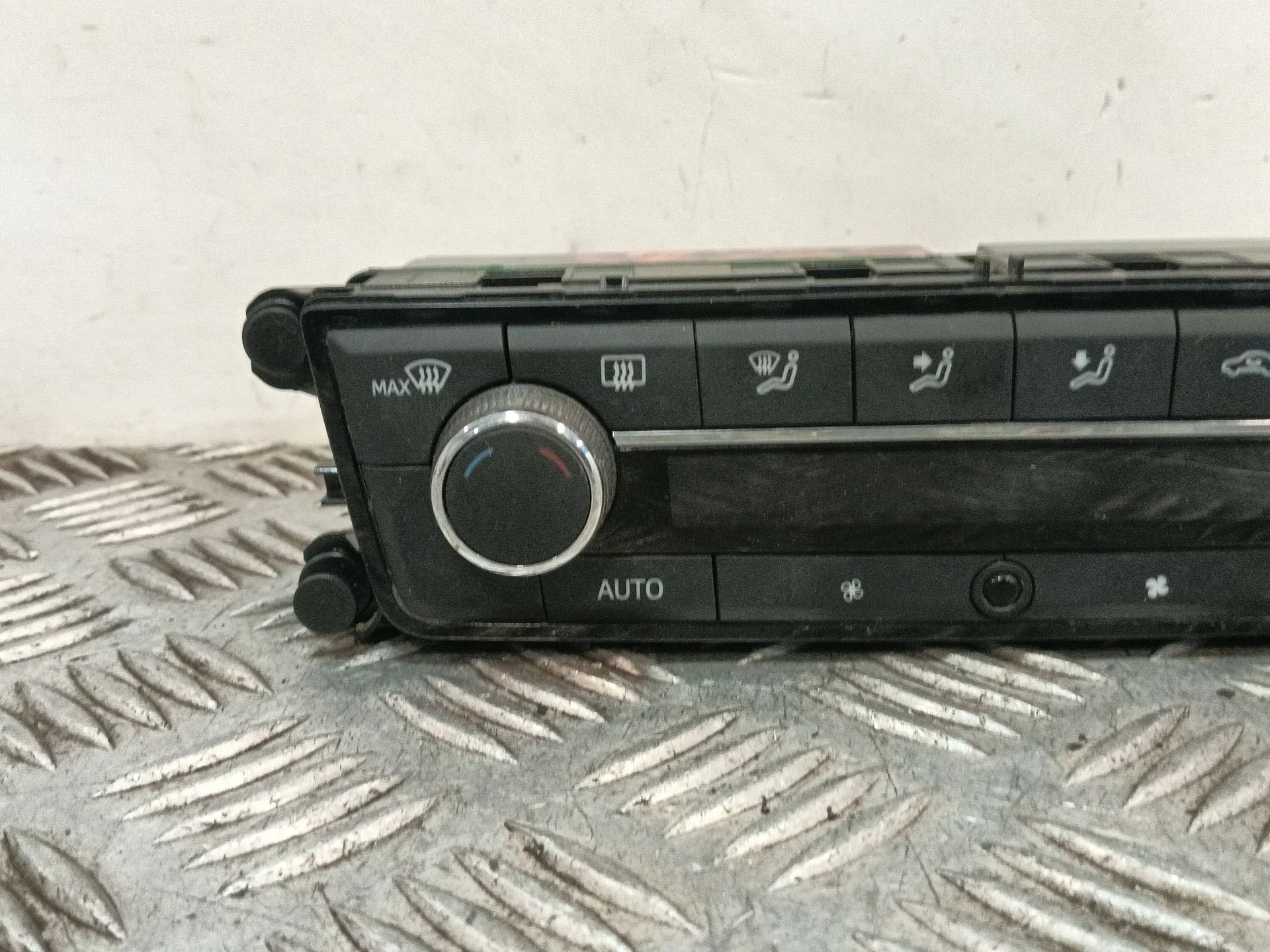 Mando Climatizador para Seat Ibiza (Kj1)