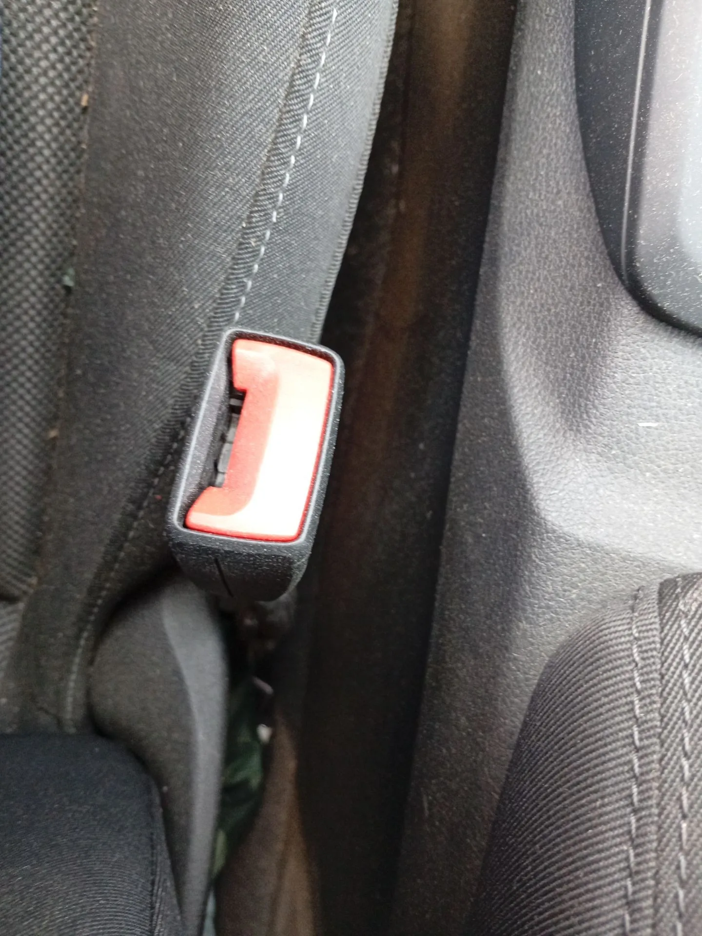 Enganche Cinturon Delantero Izquierdo para Audi Q2 (Gab, Gag)