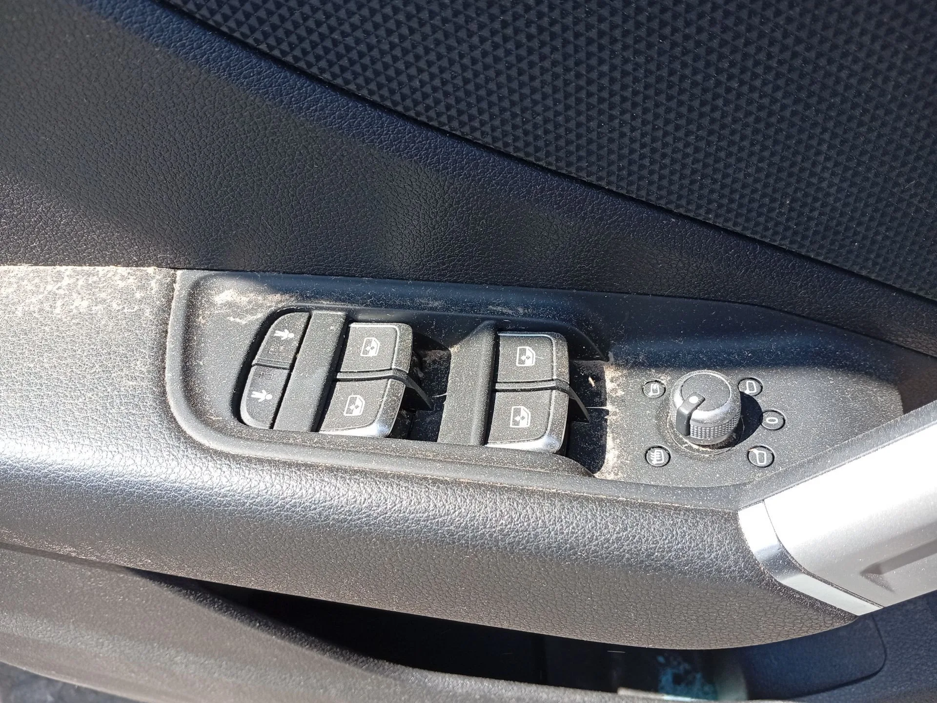 Mando Elevalunas Delantero Izquierdo para Audi Q2 (Gab, Gag)