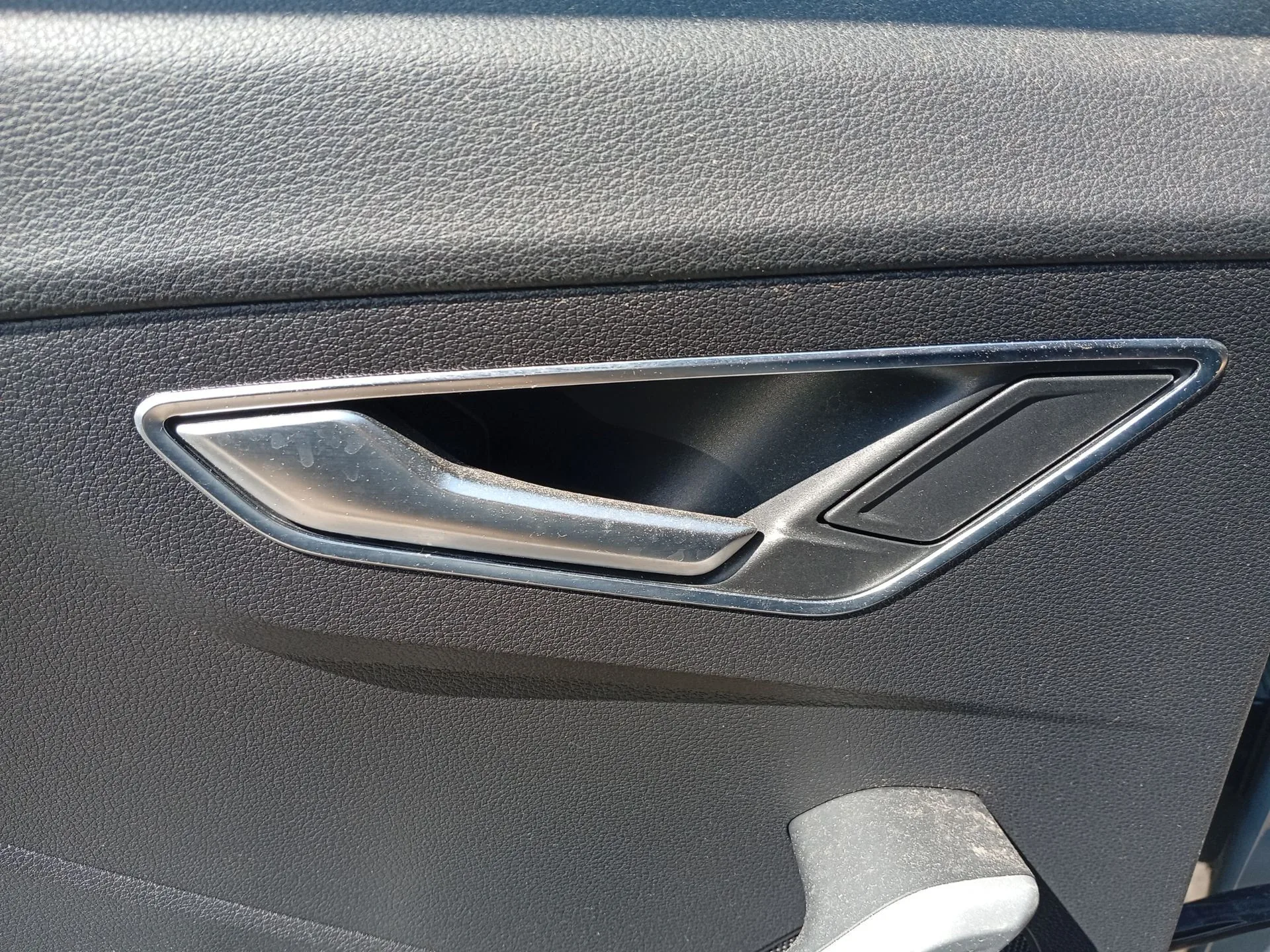 Maneta Interior Trasera Izquierda para Audi Q2 (Gab, Gag)
