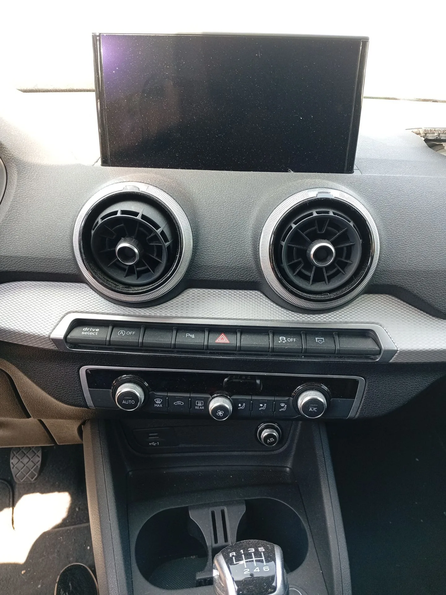 Pantalla / Mando Multifuncion para Audi Q2 (Gab, Gag)