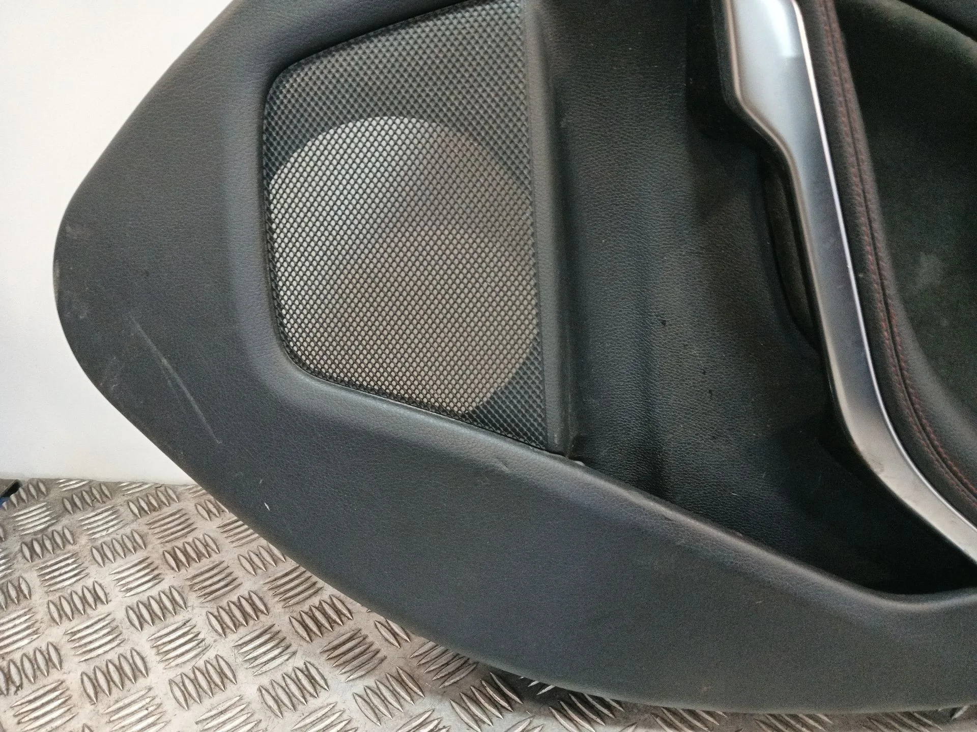 Guarnecido Puerta Trasera Derecha para Mercedes-Benz Clase A (W176)