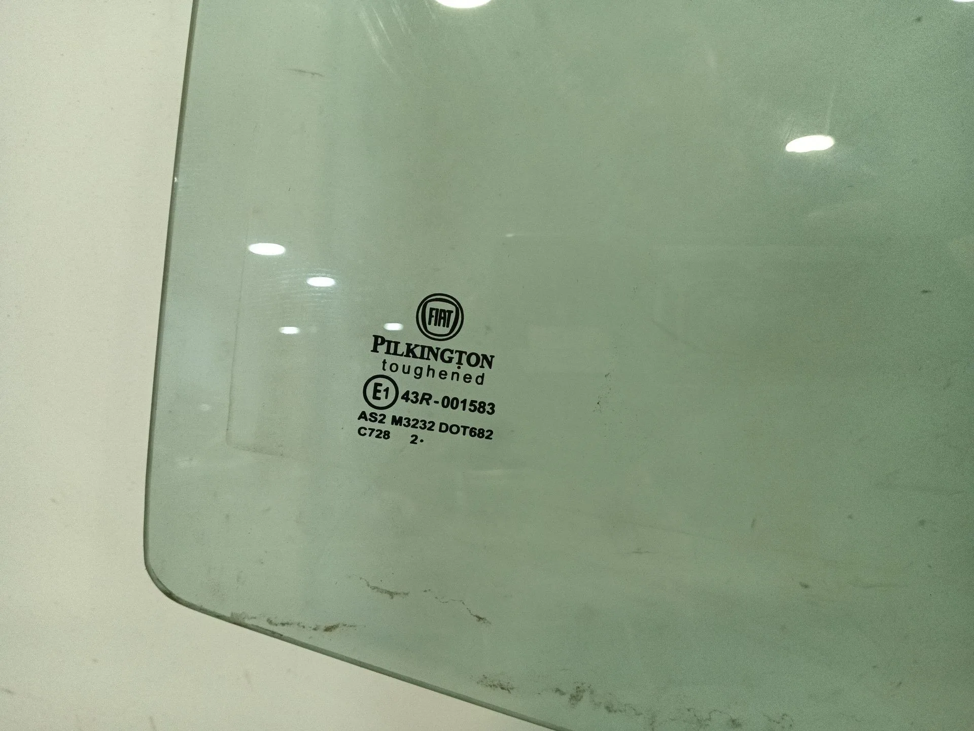 Luna Delantera Derecha para Fiat Nuova 500 (150)