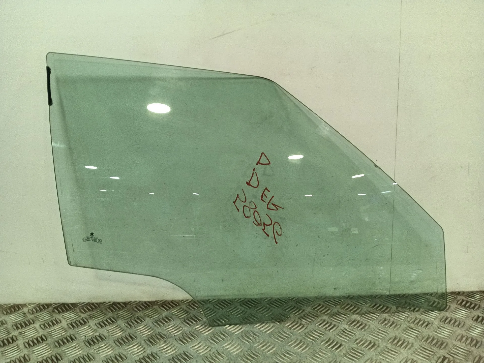 Luna Delantera Derecha para Skoda Fabia (5J2 )
