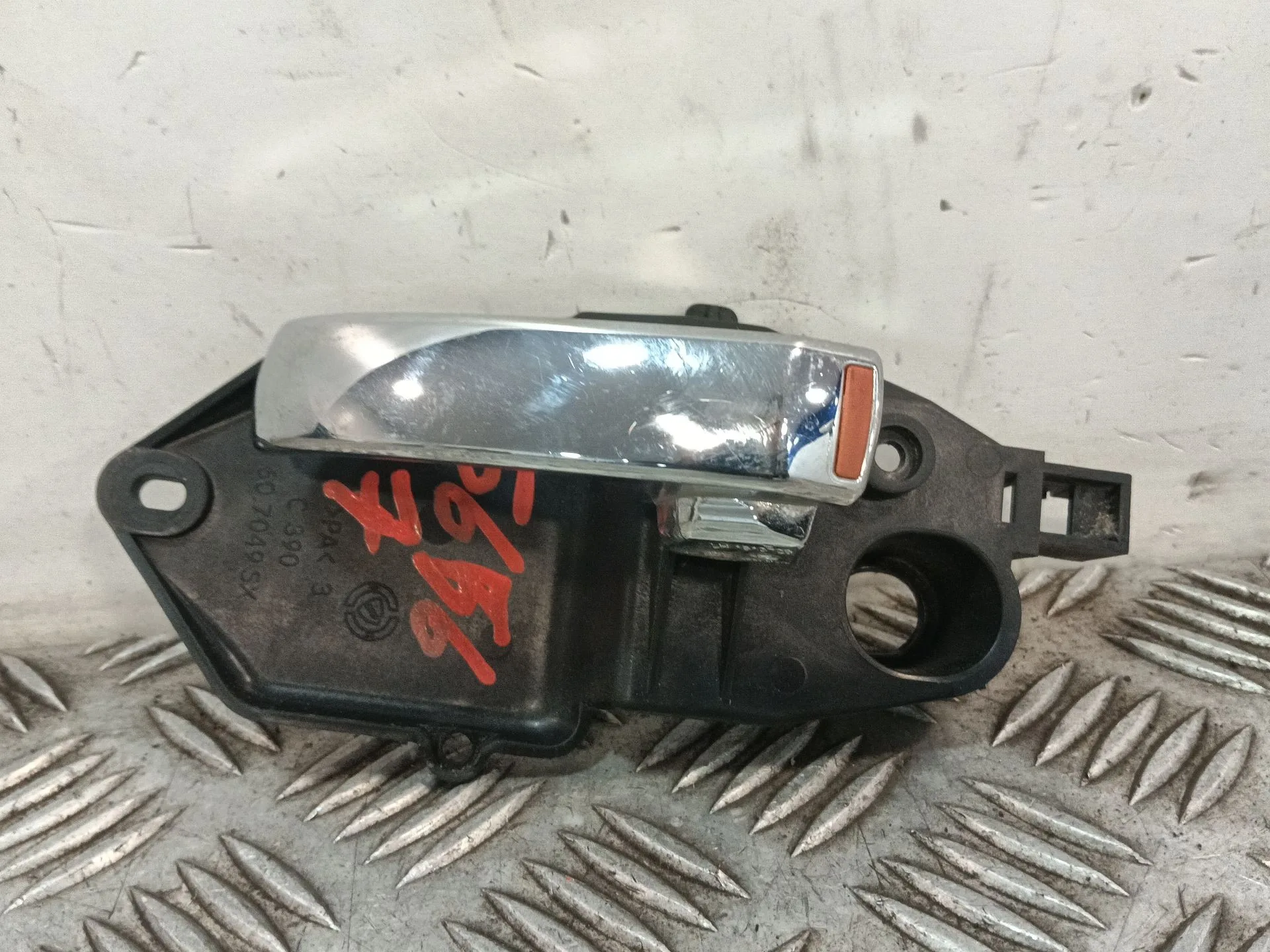 Maneta Interior Delantera Izquierda para Fiat Nuova 500 (150)