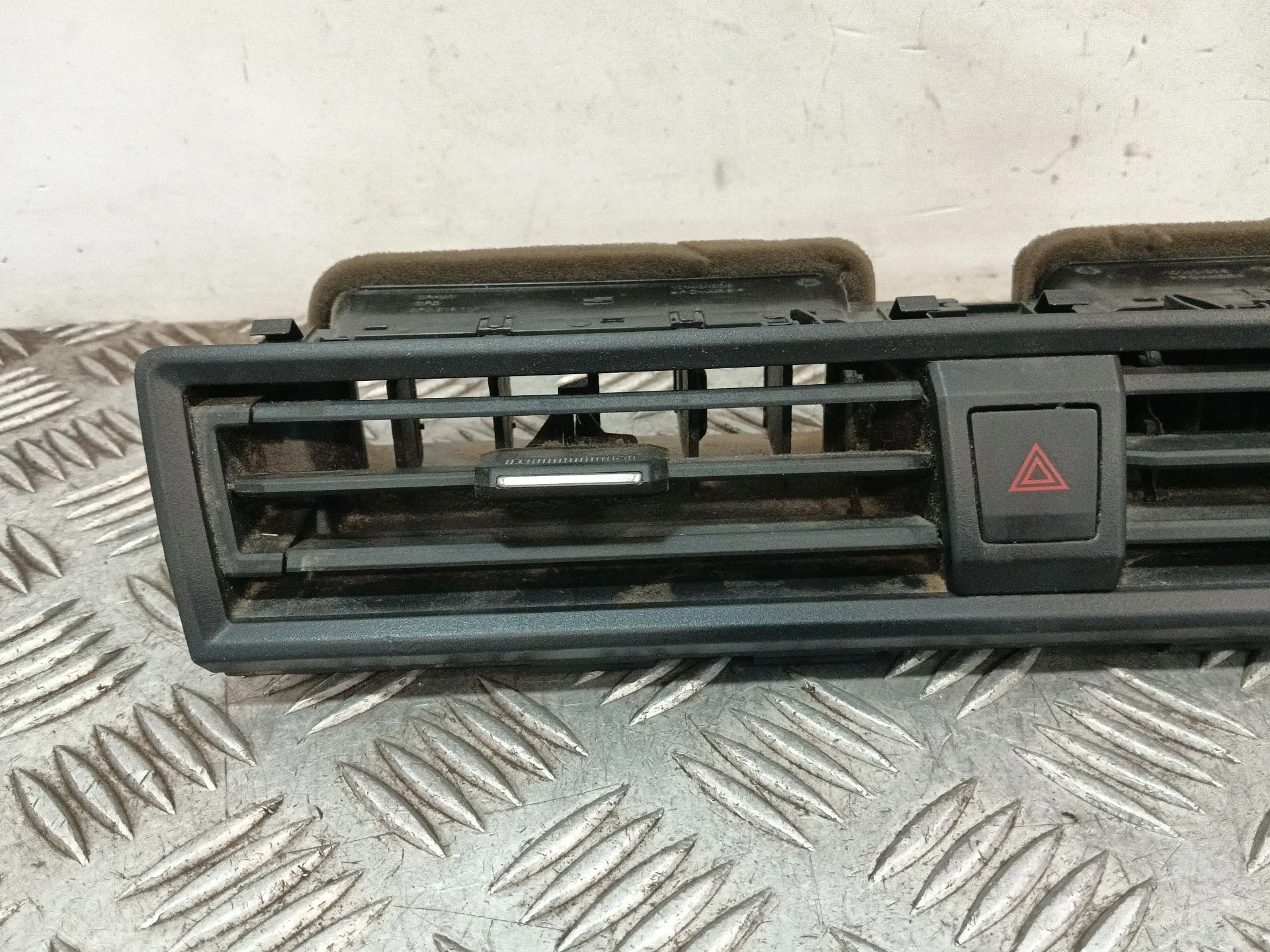 Rejilla Aireadora para Seat Ibiza (Kj1)