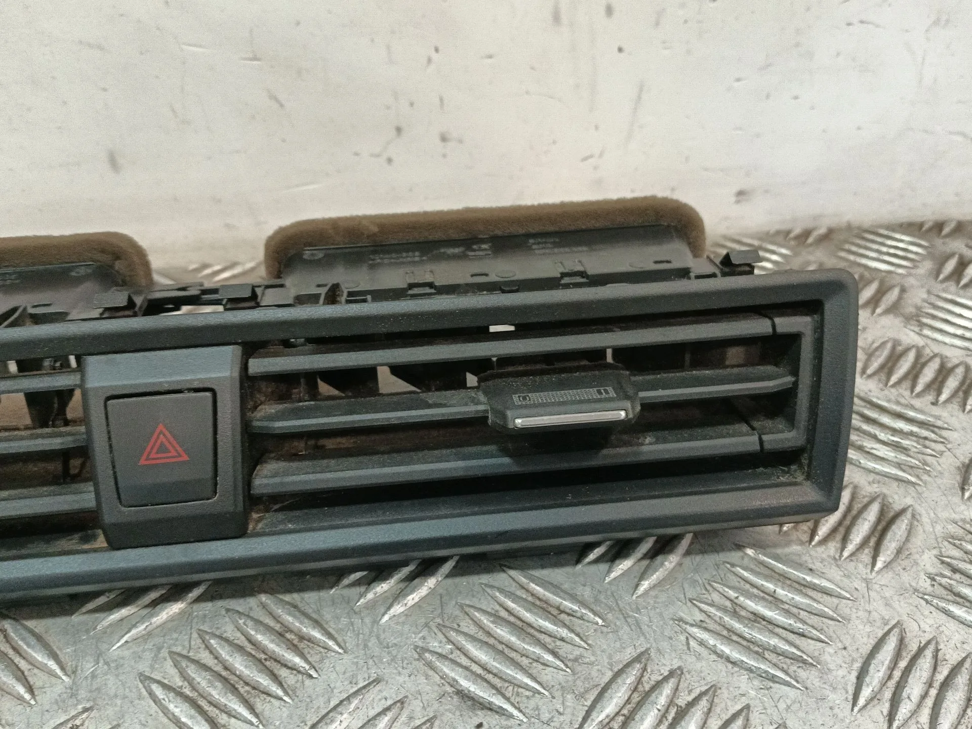 Rejilla Aireadora para Seat Ibiza (Kj1)