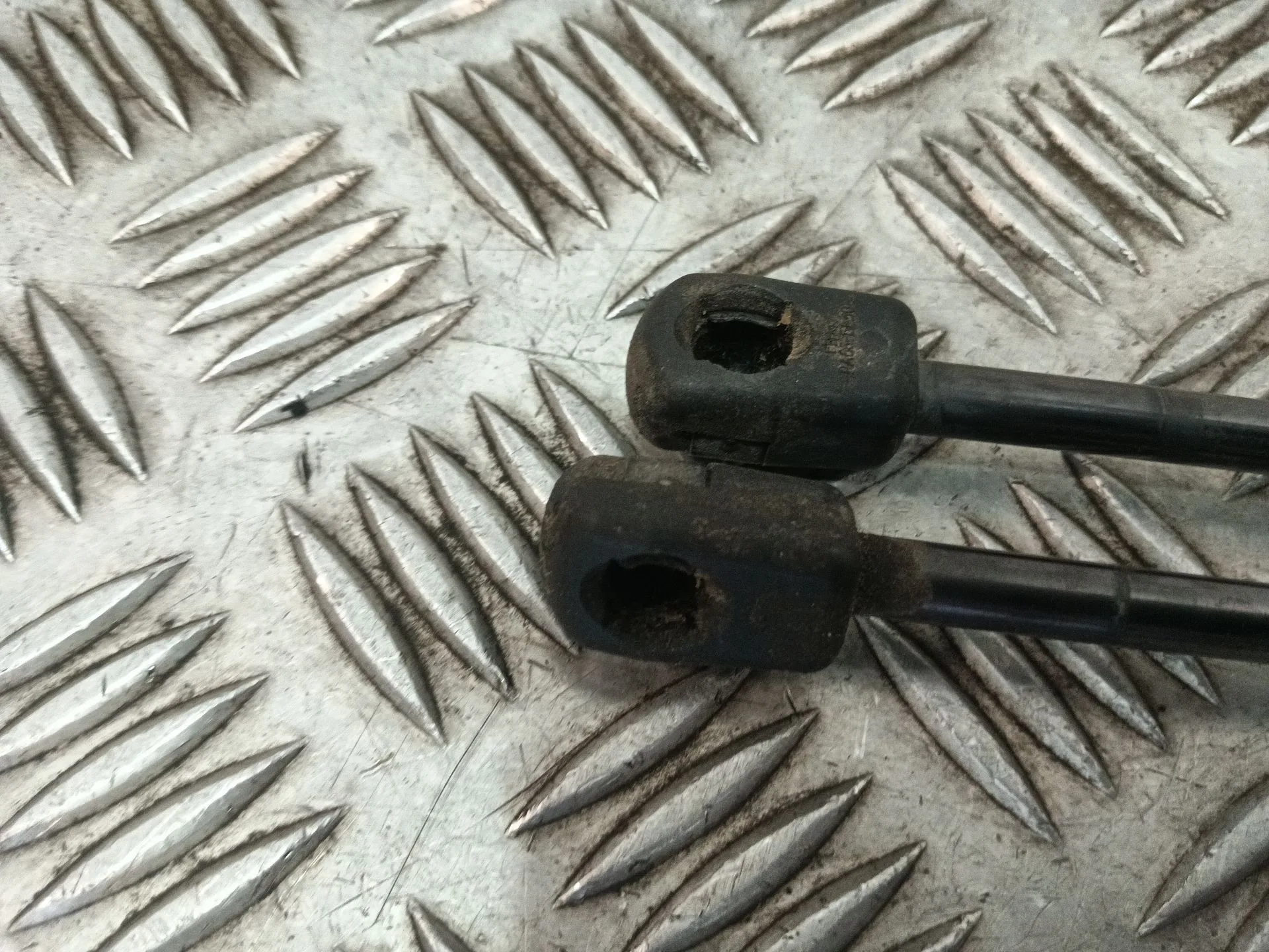 Amortiguadores Maletero / Porton para Skoda Fabia Iii (Nj3)