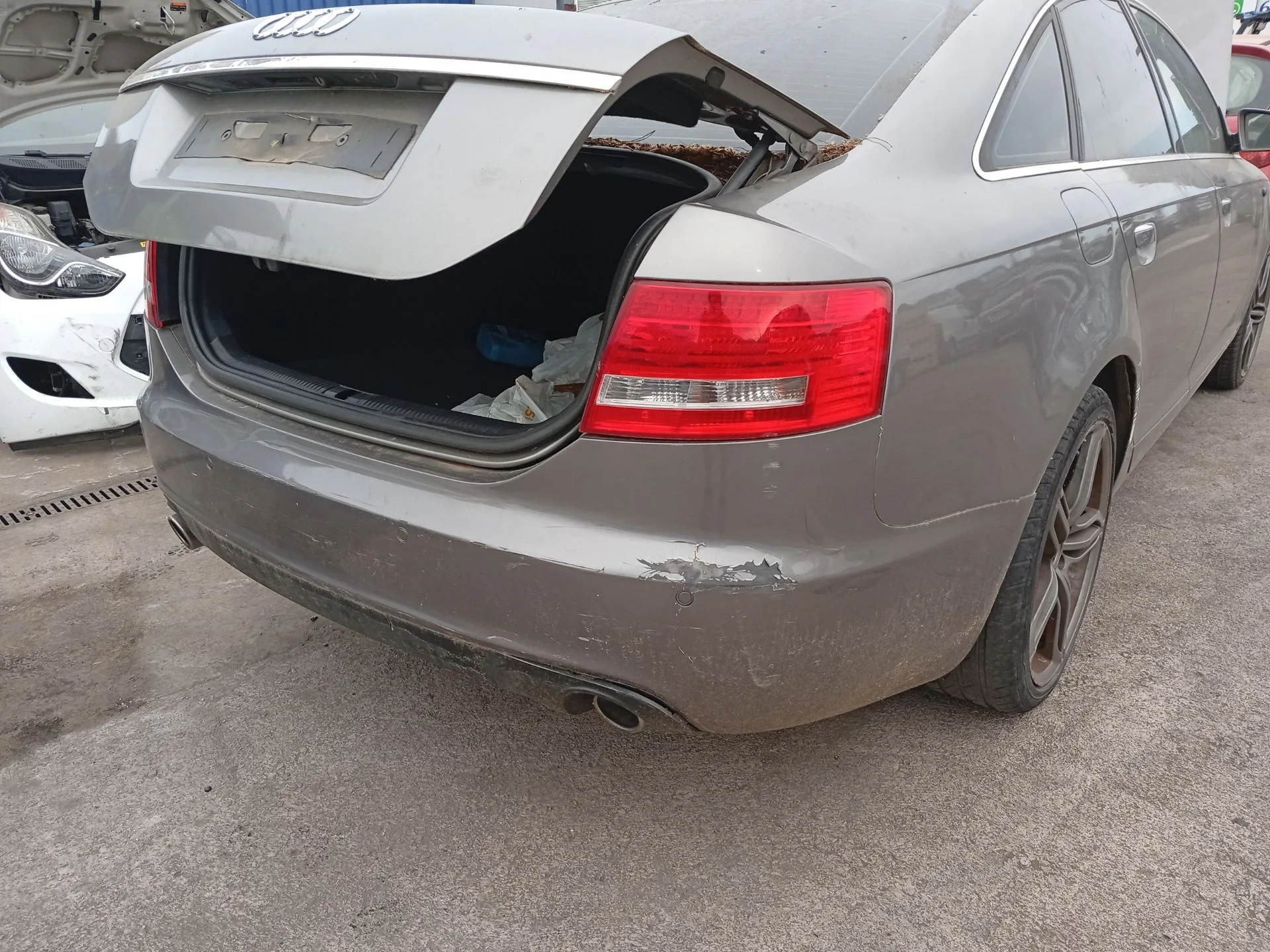 Paragolpes Trasero para Audi A6 C6 (4F2)