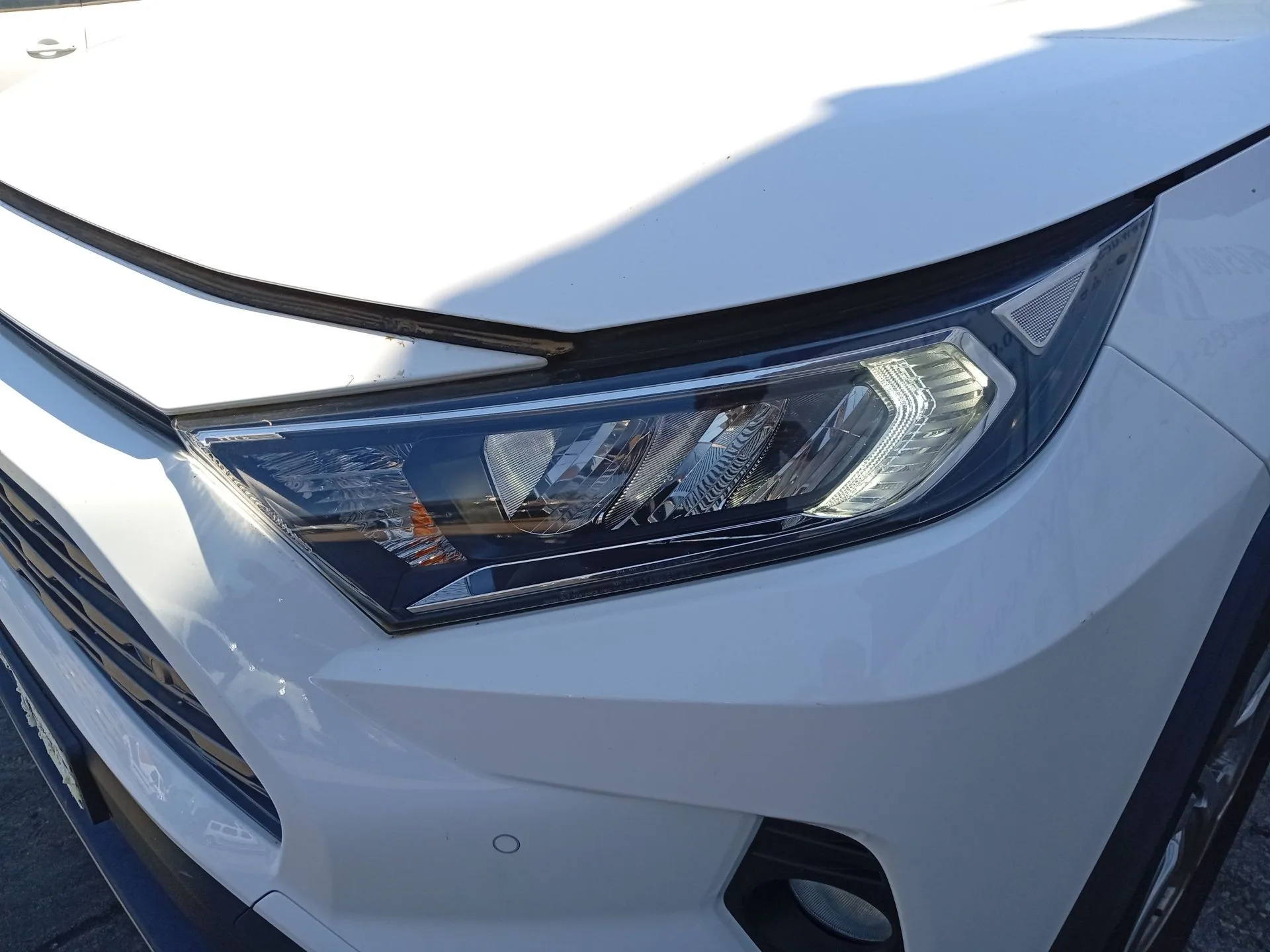 Faro Izquierdo para Toyota Rav 4 V (_A5_, _H5_)
