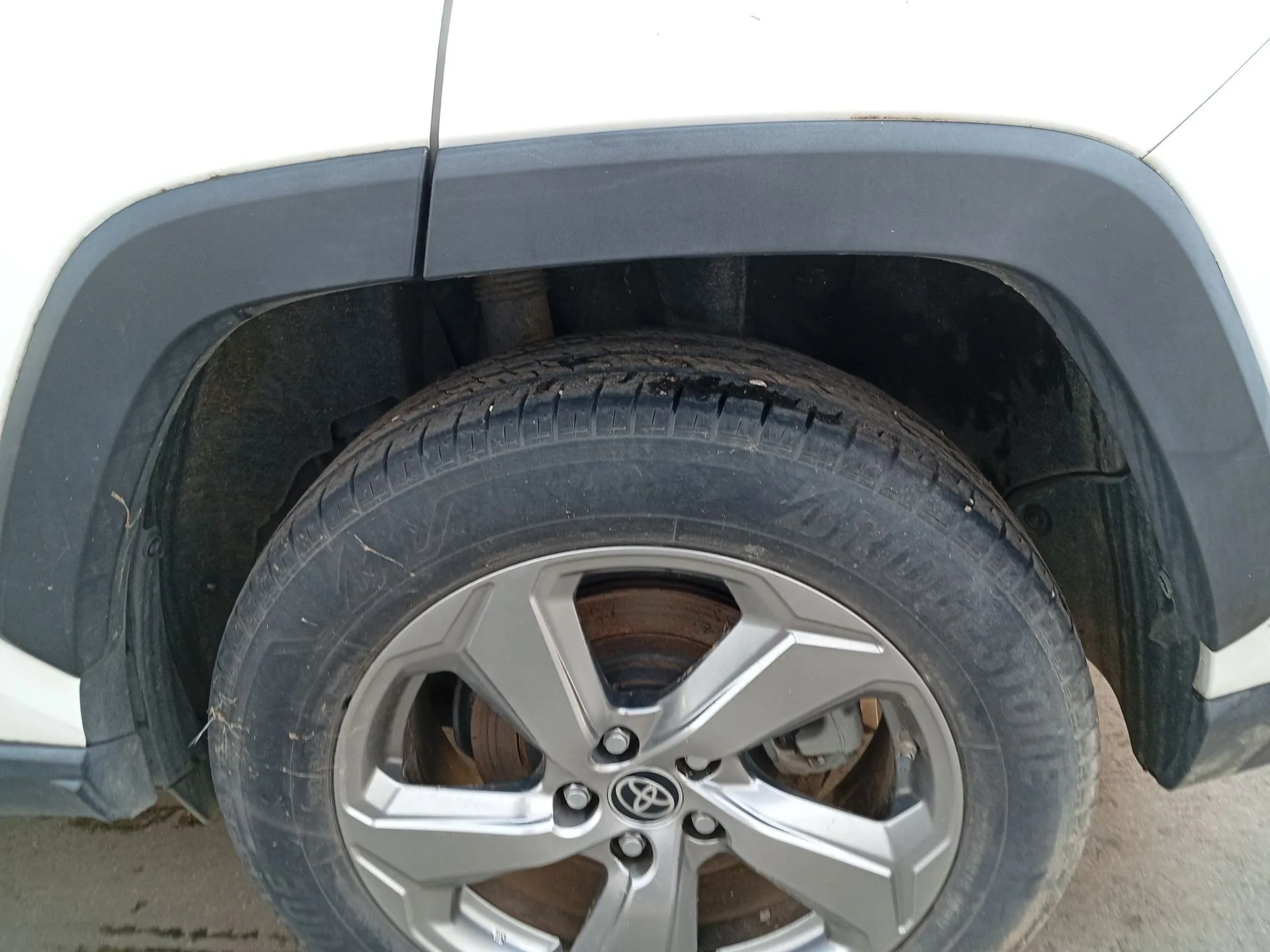 Paso De Rueda Trasero Izquierdo para Toyota Rav 4 V (_A5_, _H5_)