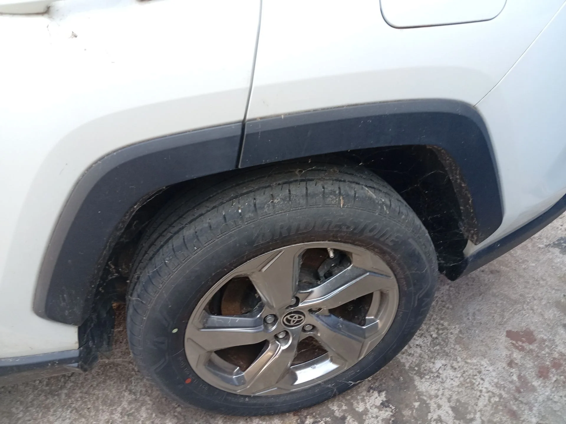 Aletin Trasero Izquierdo para Toyota Rav 4 V (_A5_, _H5_)