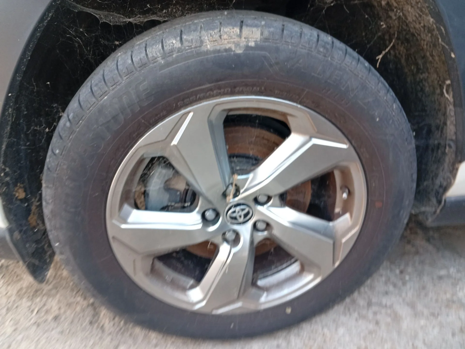 Mangueta Delantera Izquierda para Toyota Rav 4 V (_A5_, _H5_)
