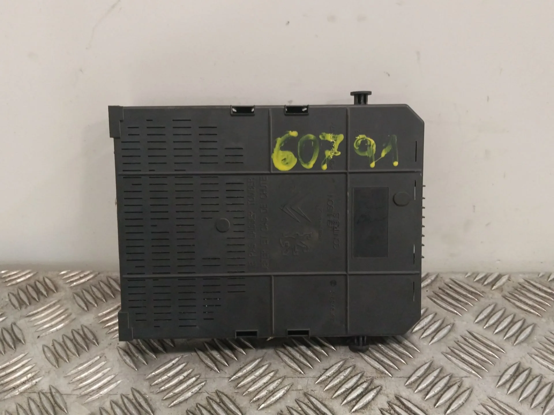 Caja Reles / Fusibles para Citroën Berlingo Multispace (B9)