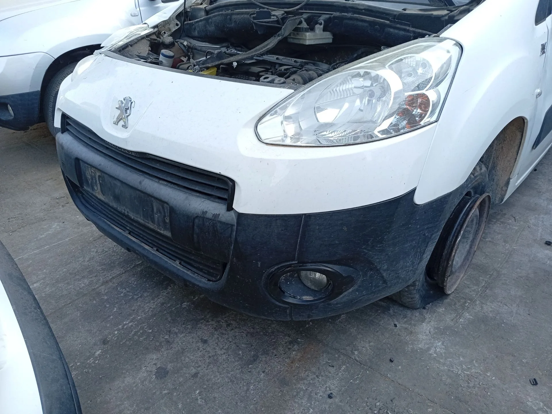 Paragolpes Delantero para Peugeot Partner Furgoneta/Monovolumen