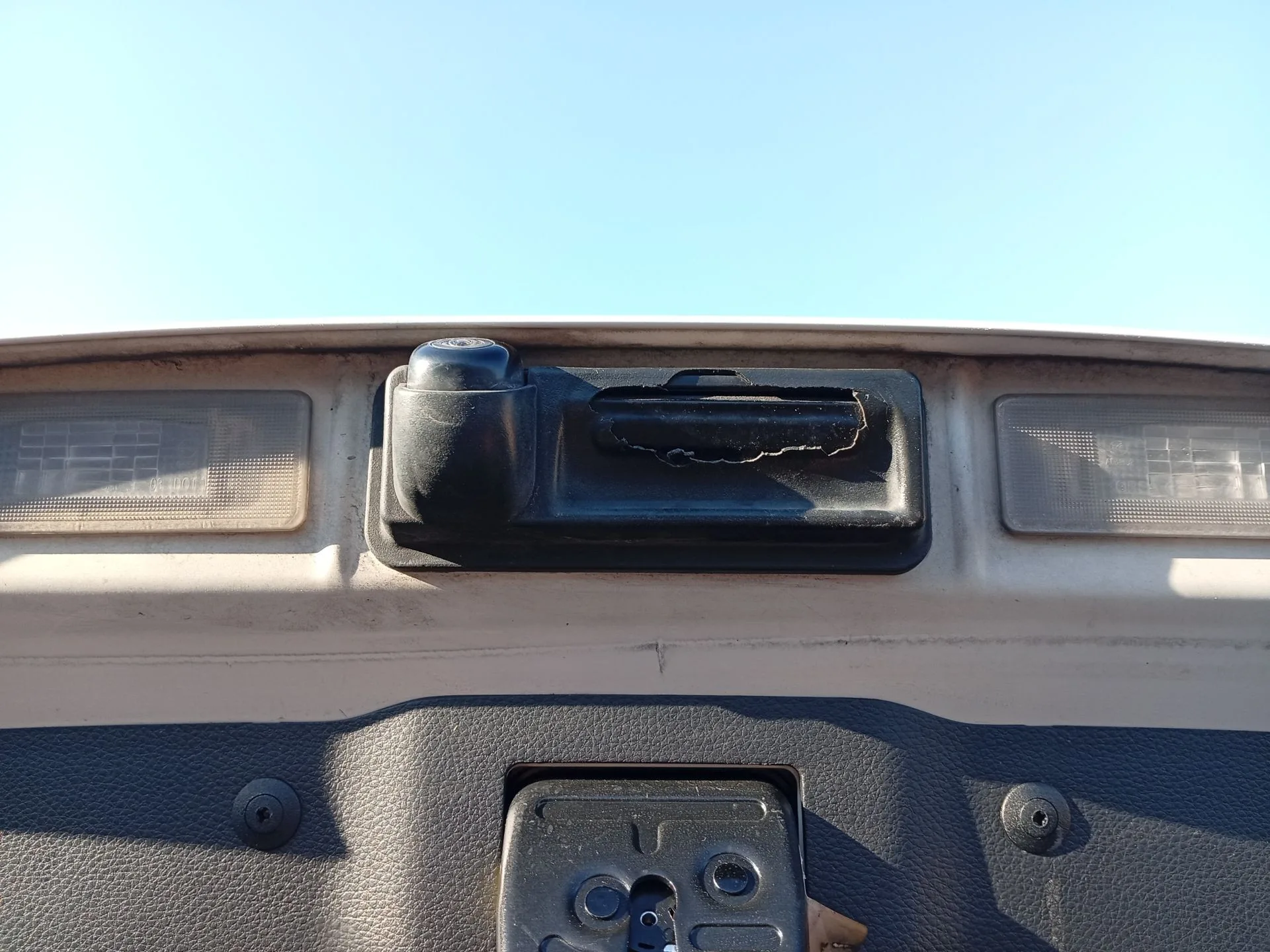 Maneta Exterior Porton para Kia Stonic (Yb)